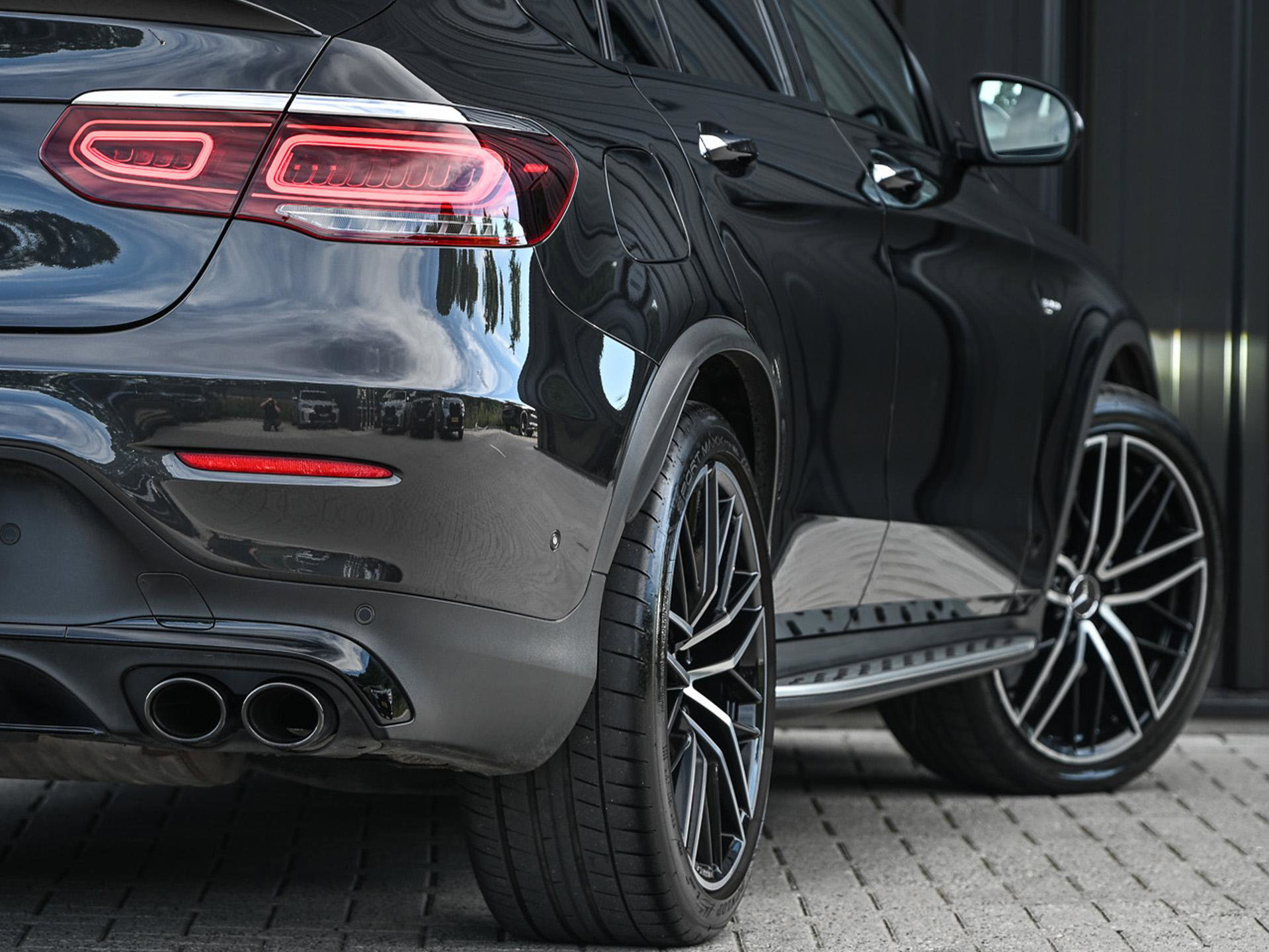 Mercedes-Benz GLC - 42
