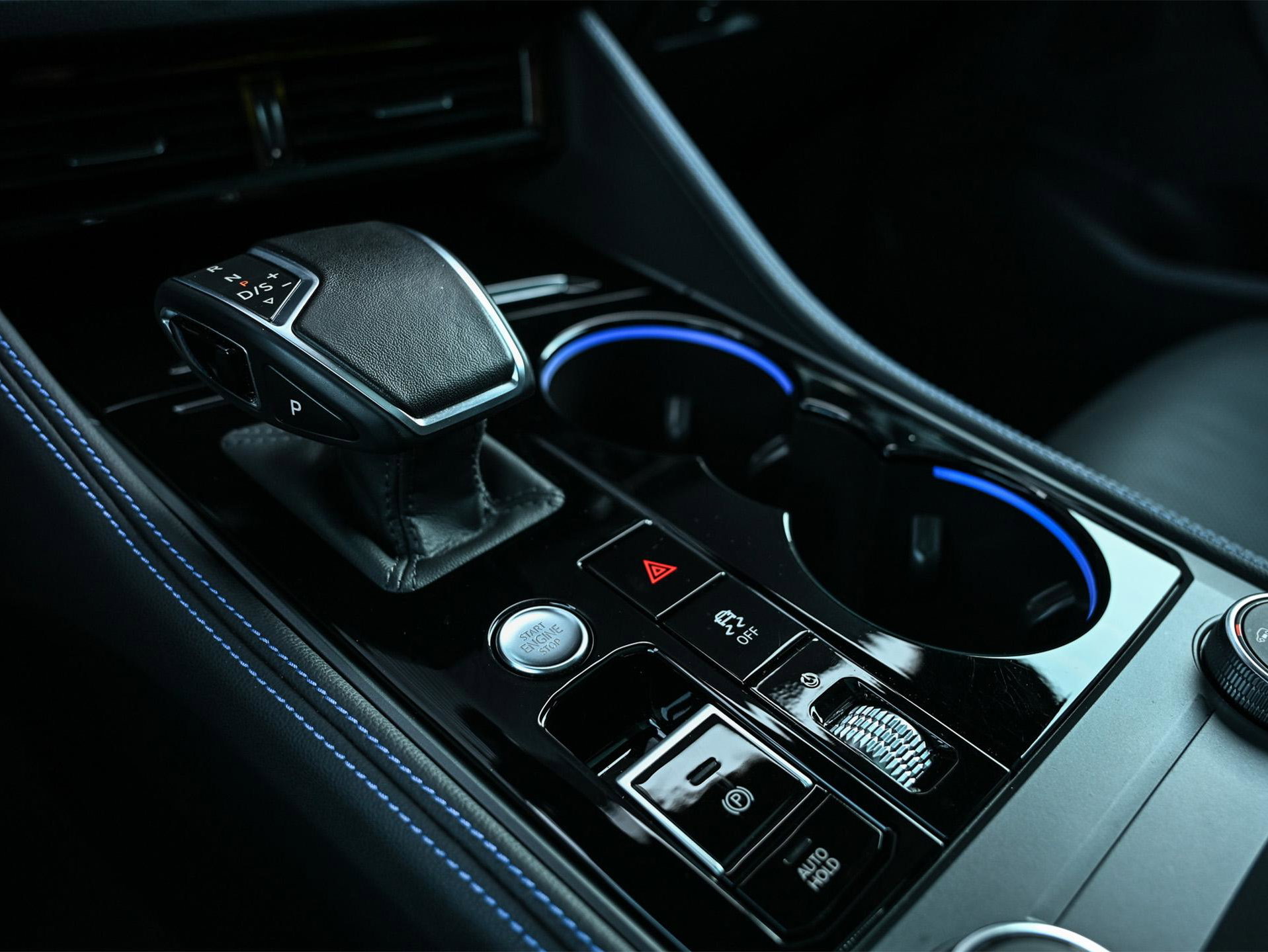Volkswagen Touareg - 38