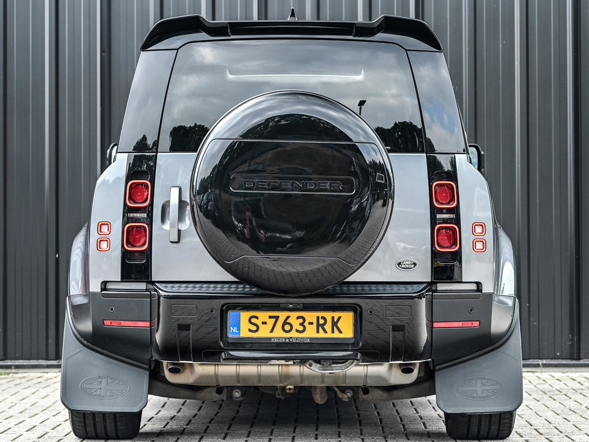Land Rover Defender - 23