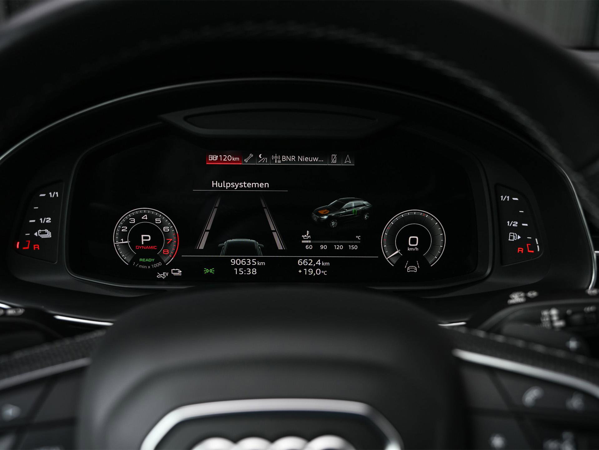 Audi Q8 - 31