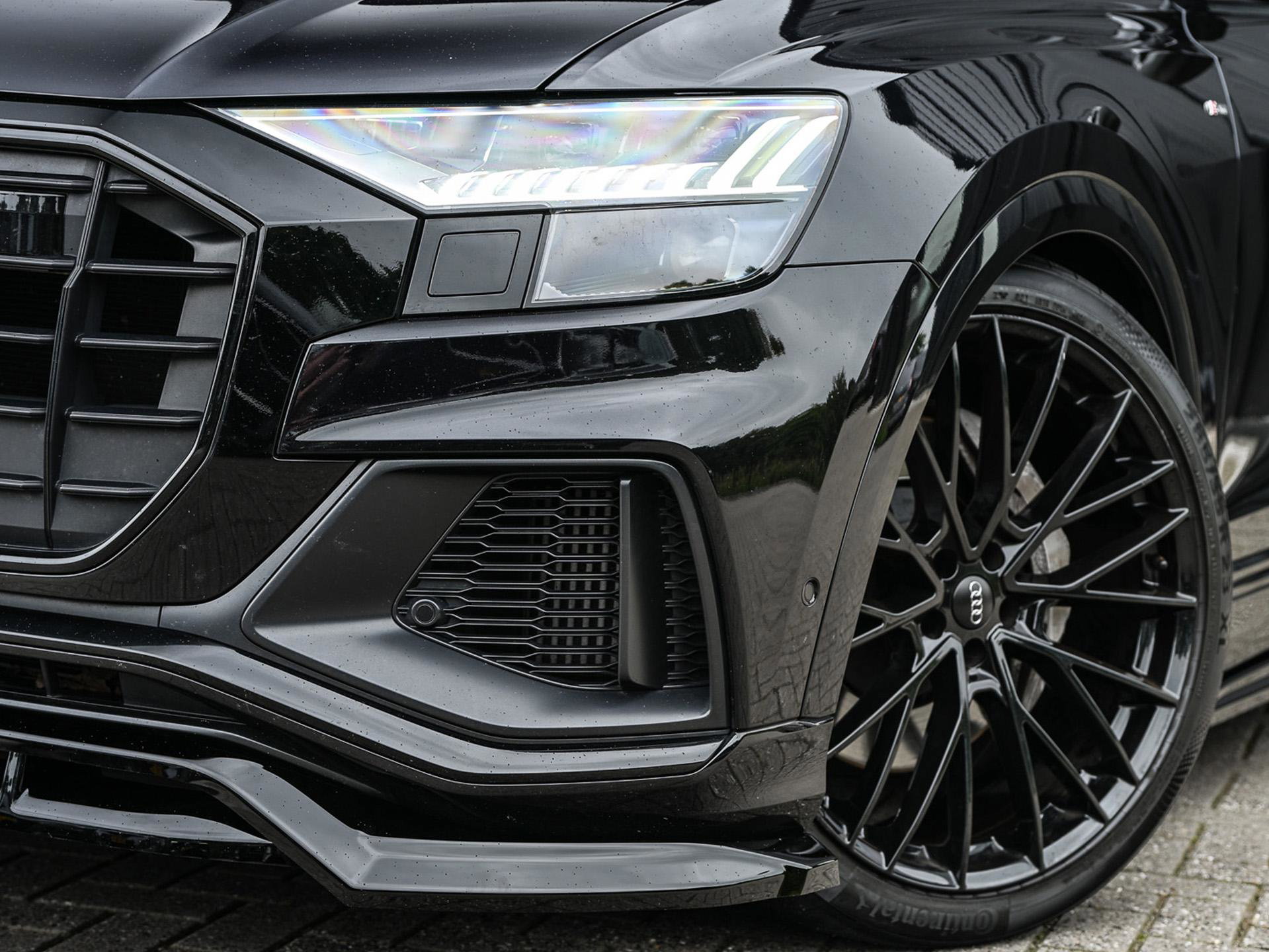 Audi Q8 - 8
