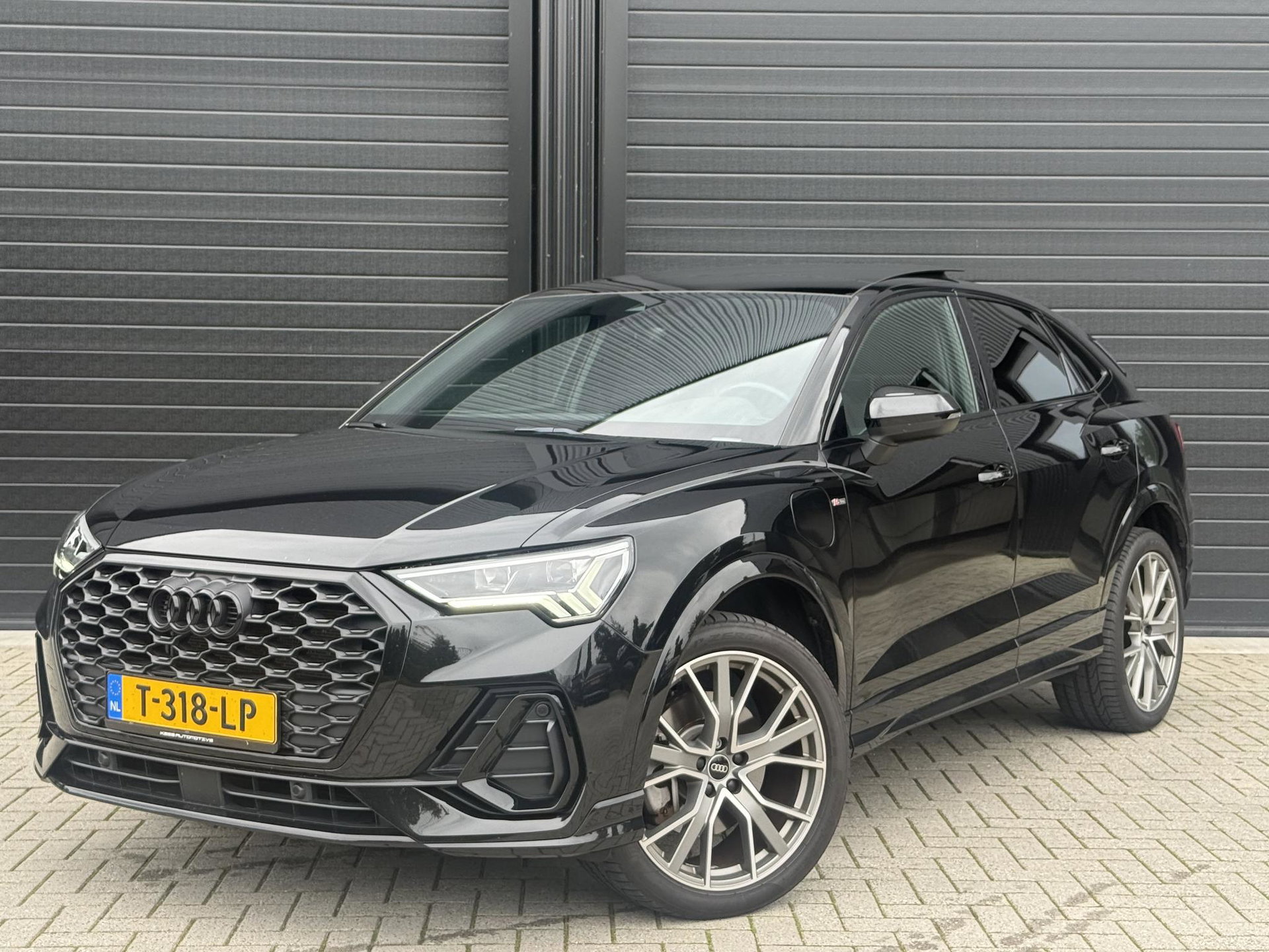 Audi Q3 Sportback - 0