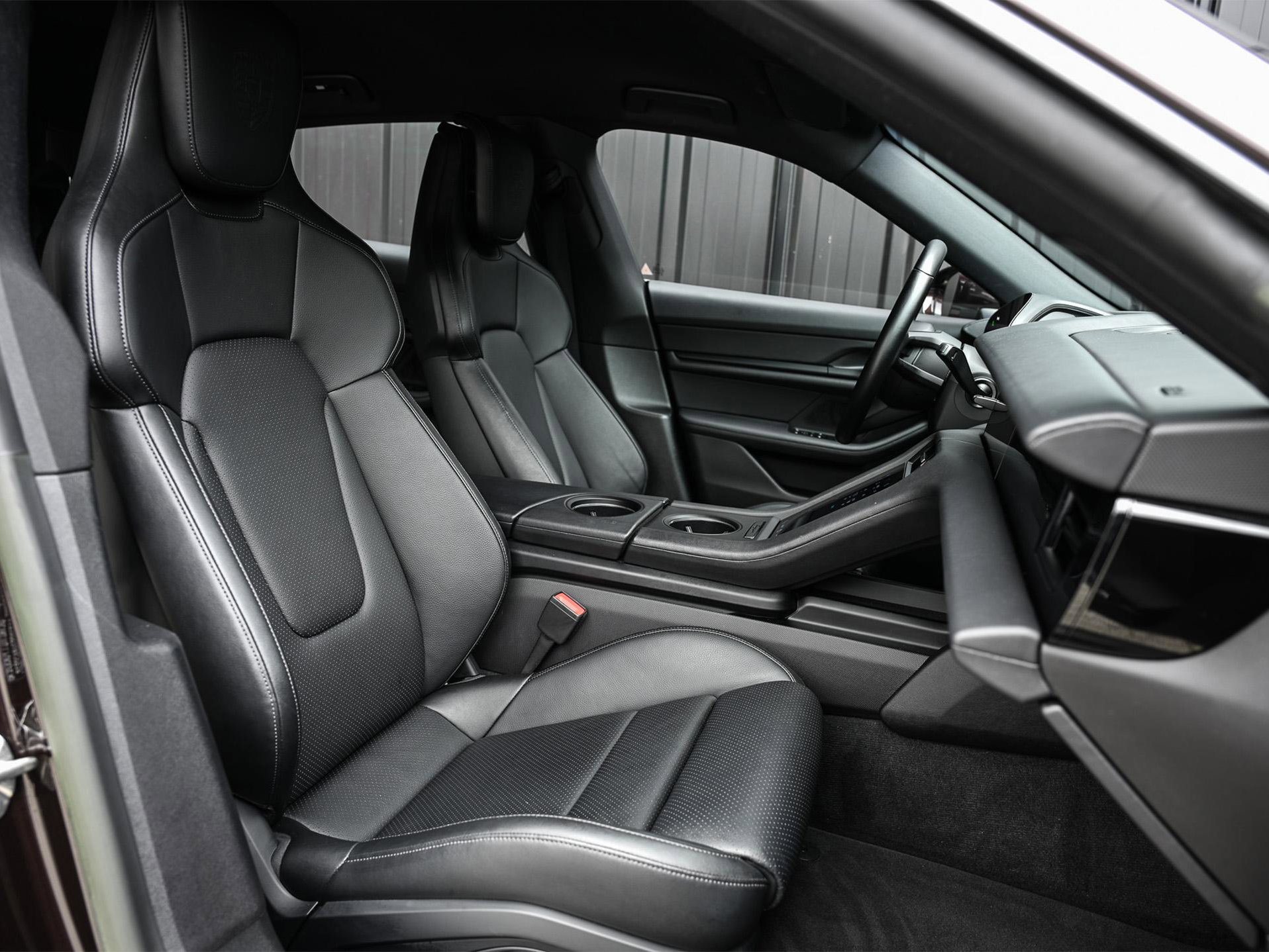 Porsche Taycan Sport Turismo - 9
