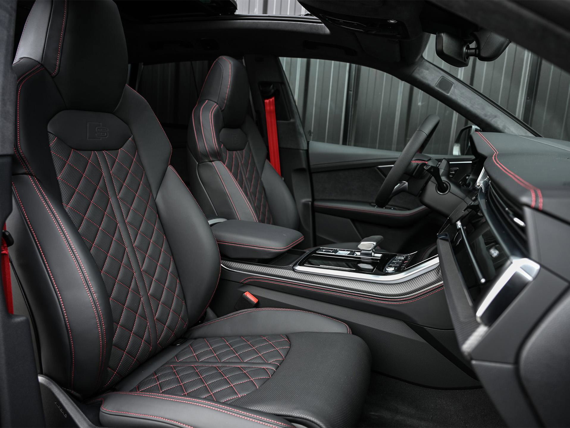 Audi Q8 - 12