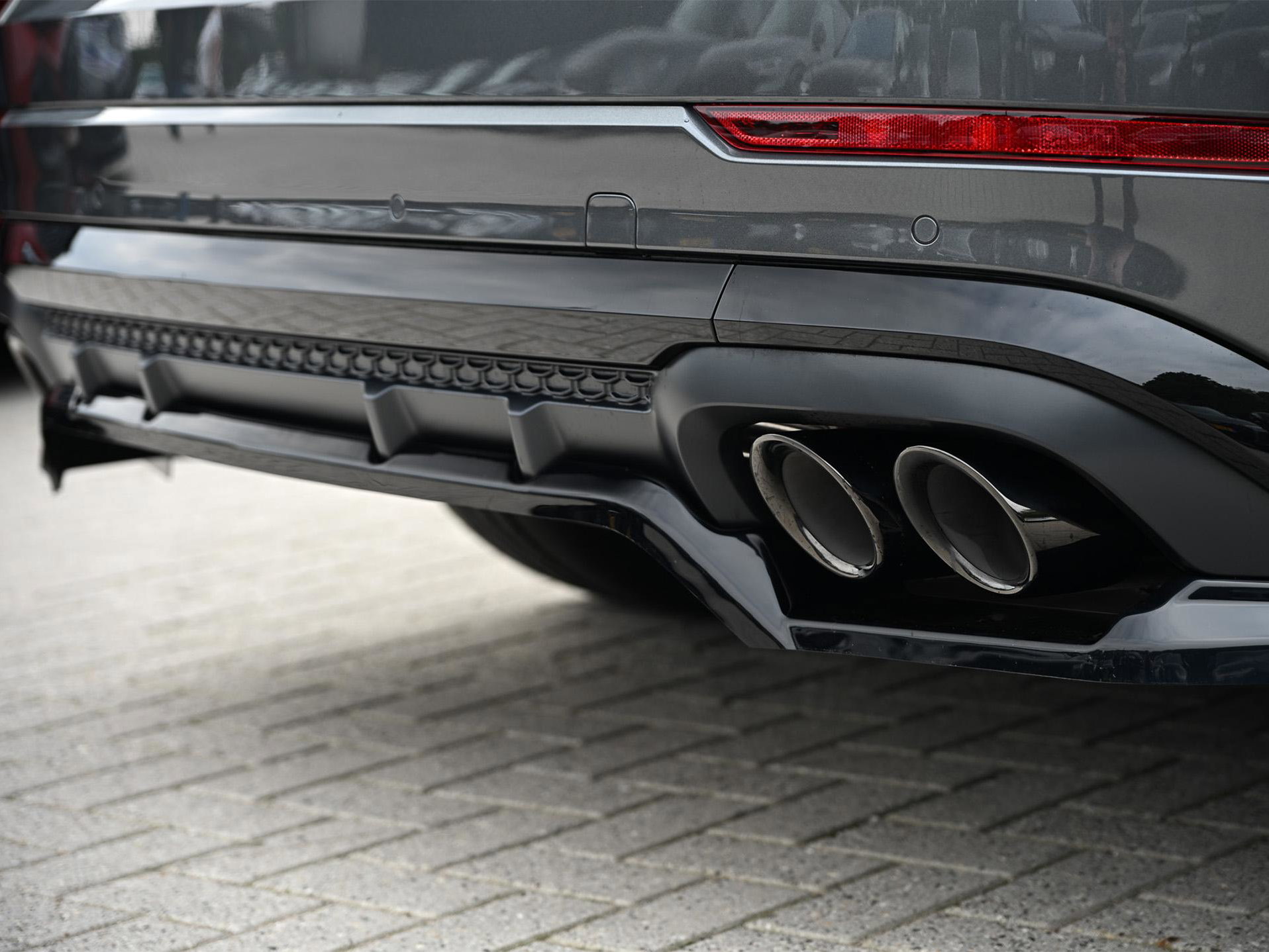 Audi Q8 - 8