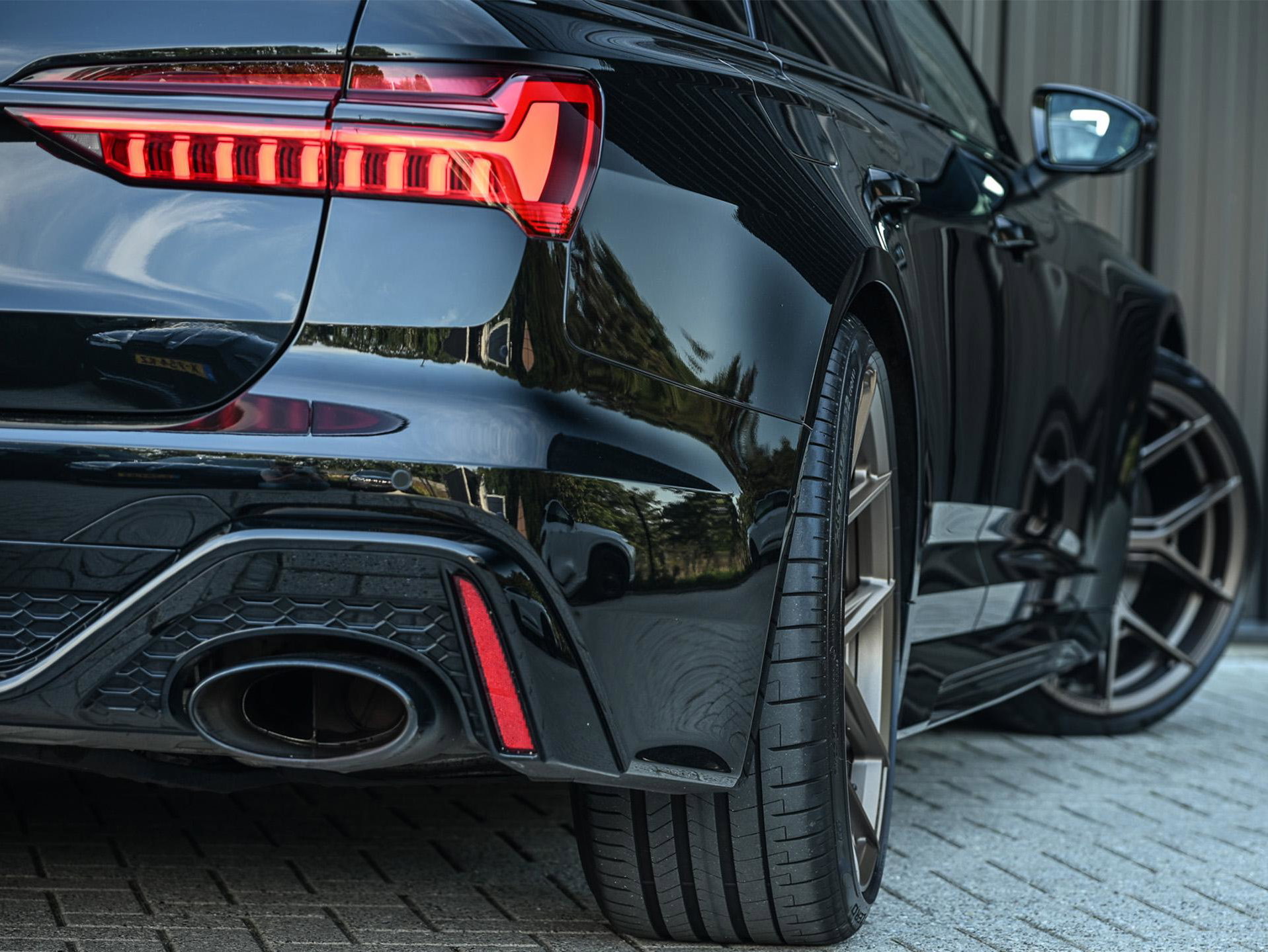 Audi A6 - 6
