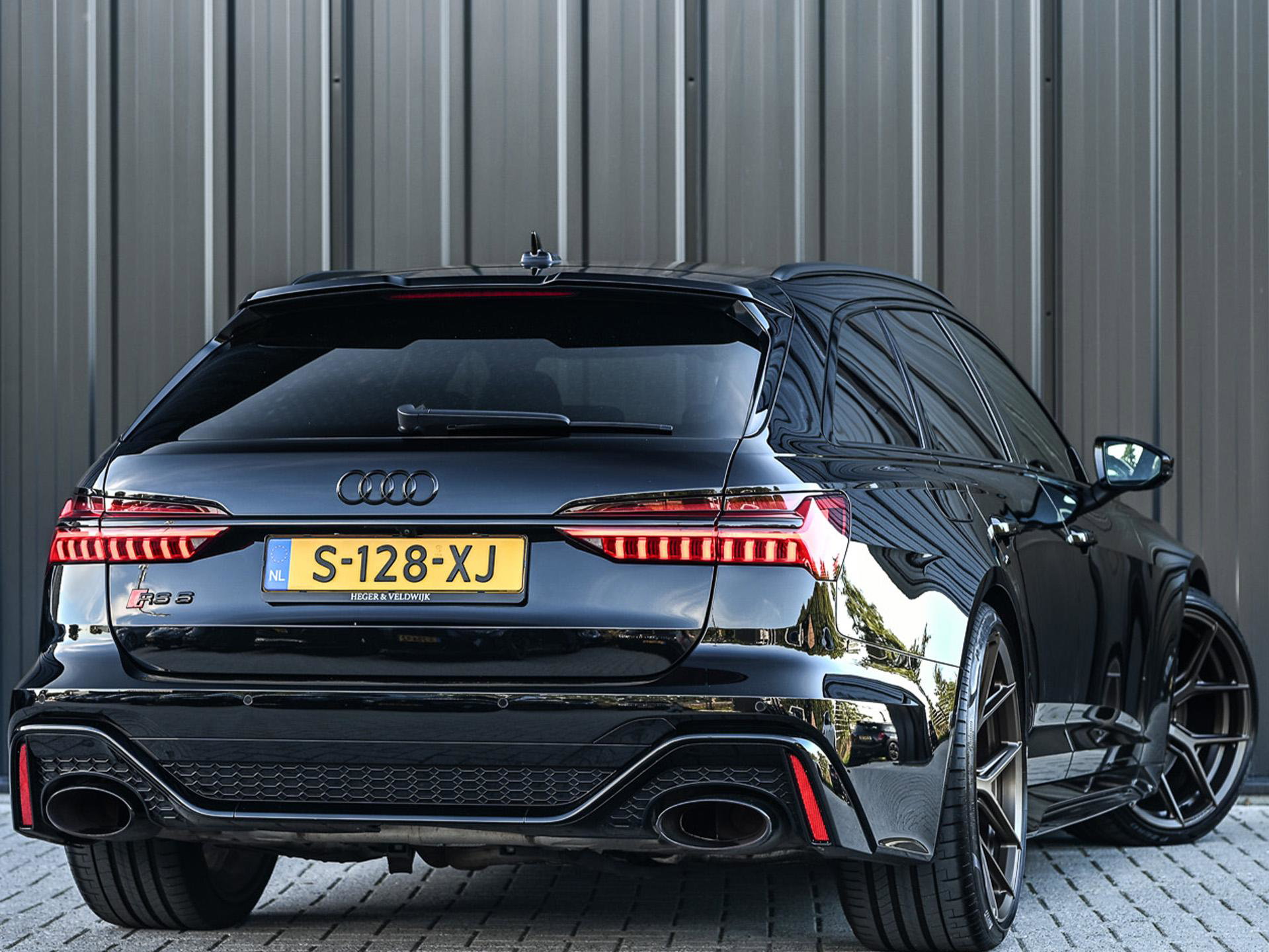Audi A6 - 8