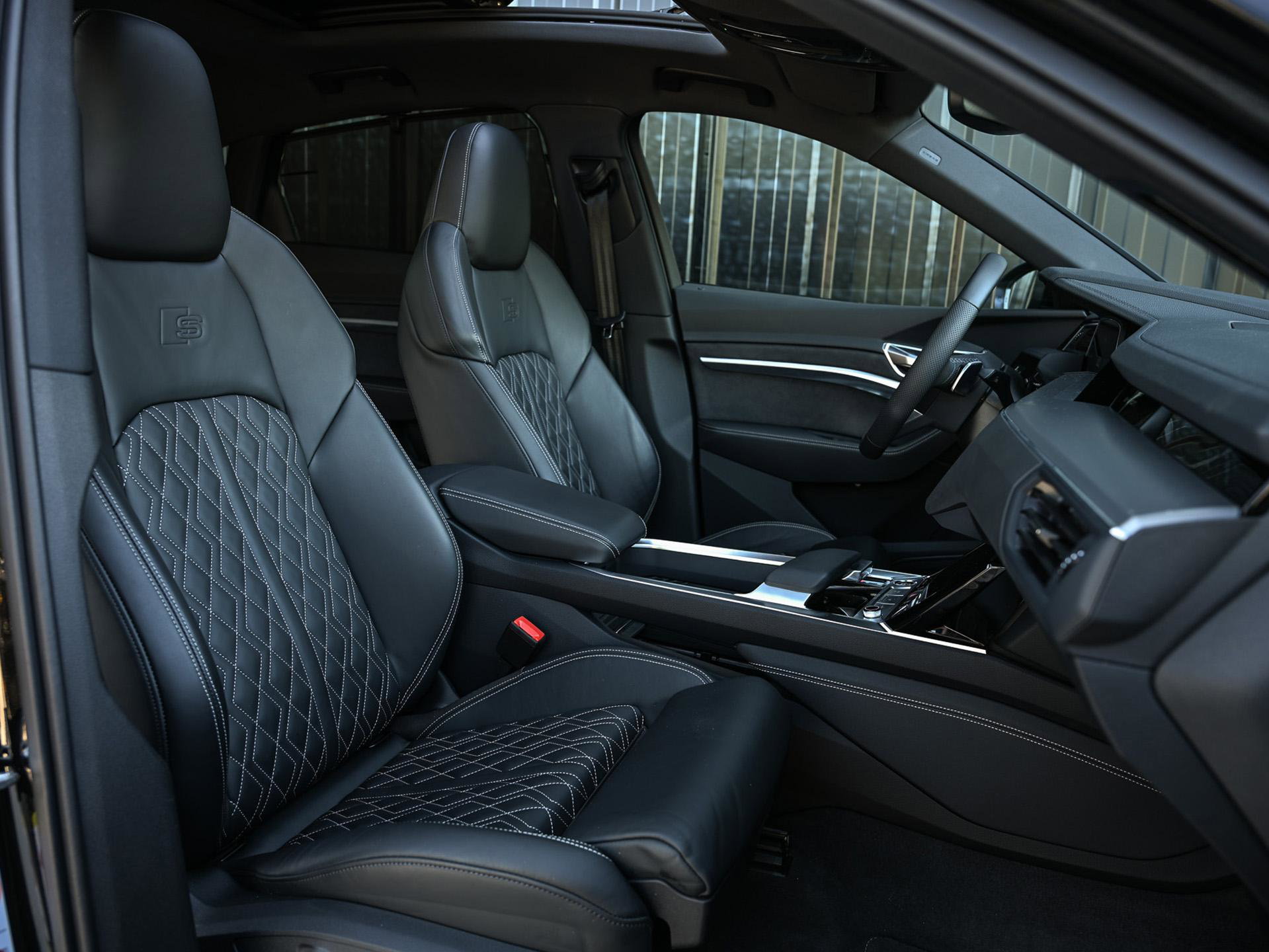 Audi Q8 e-tron Sportback - 8