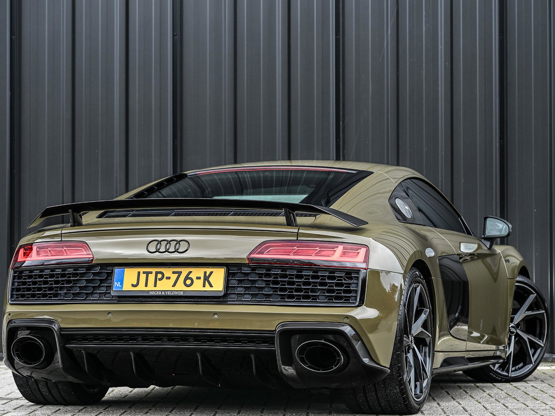 Audi R8 - 8
