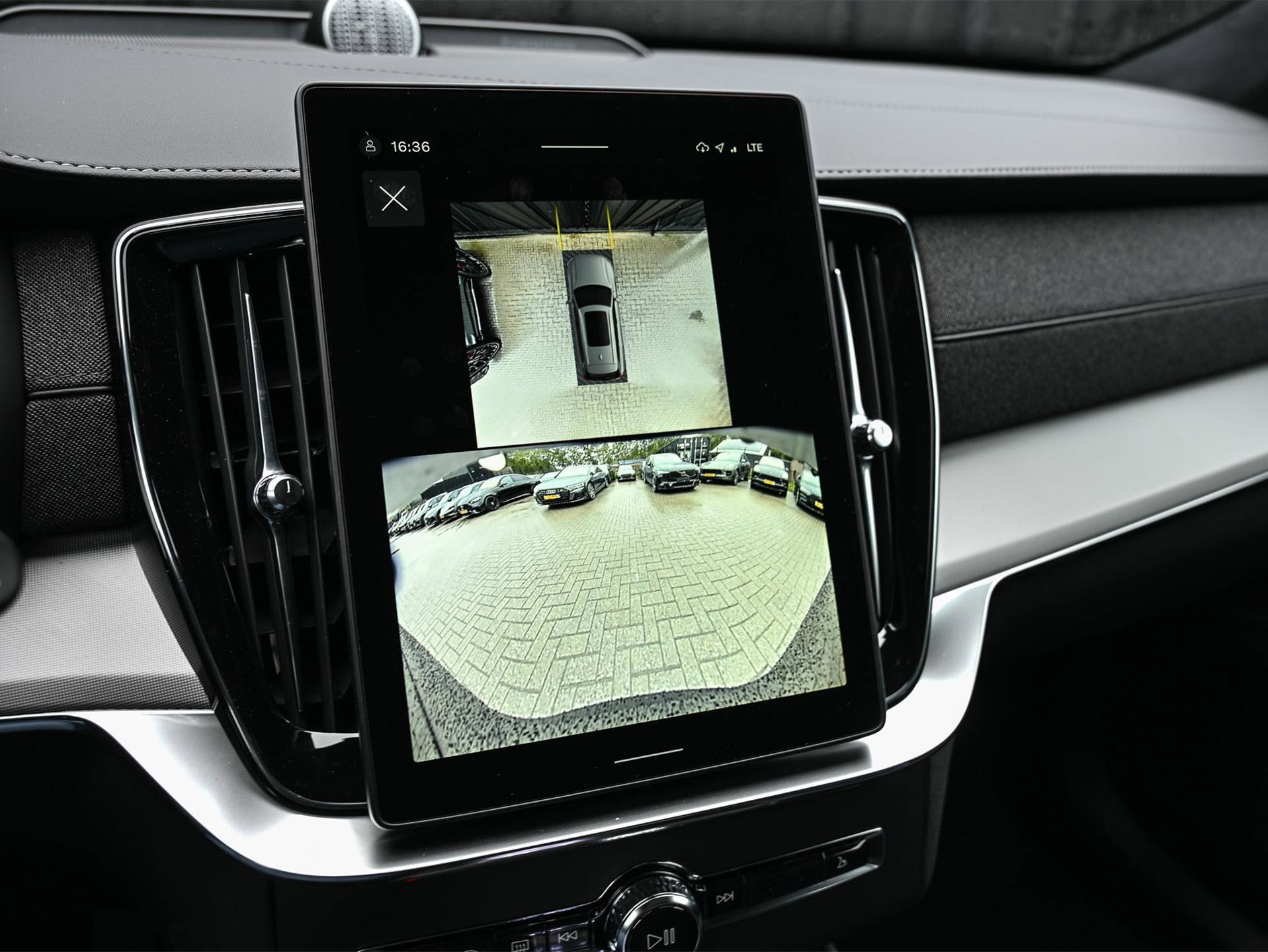 Volvo XC90 - 18