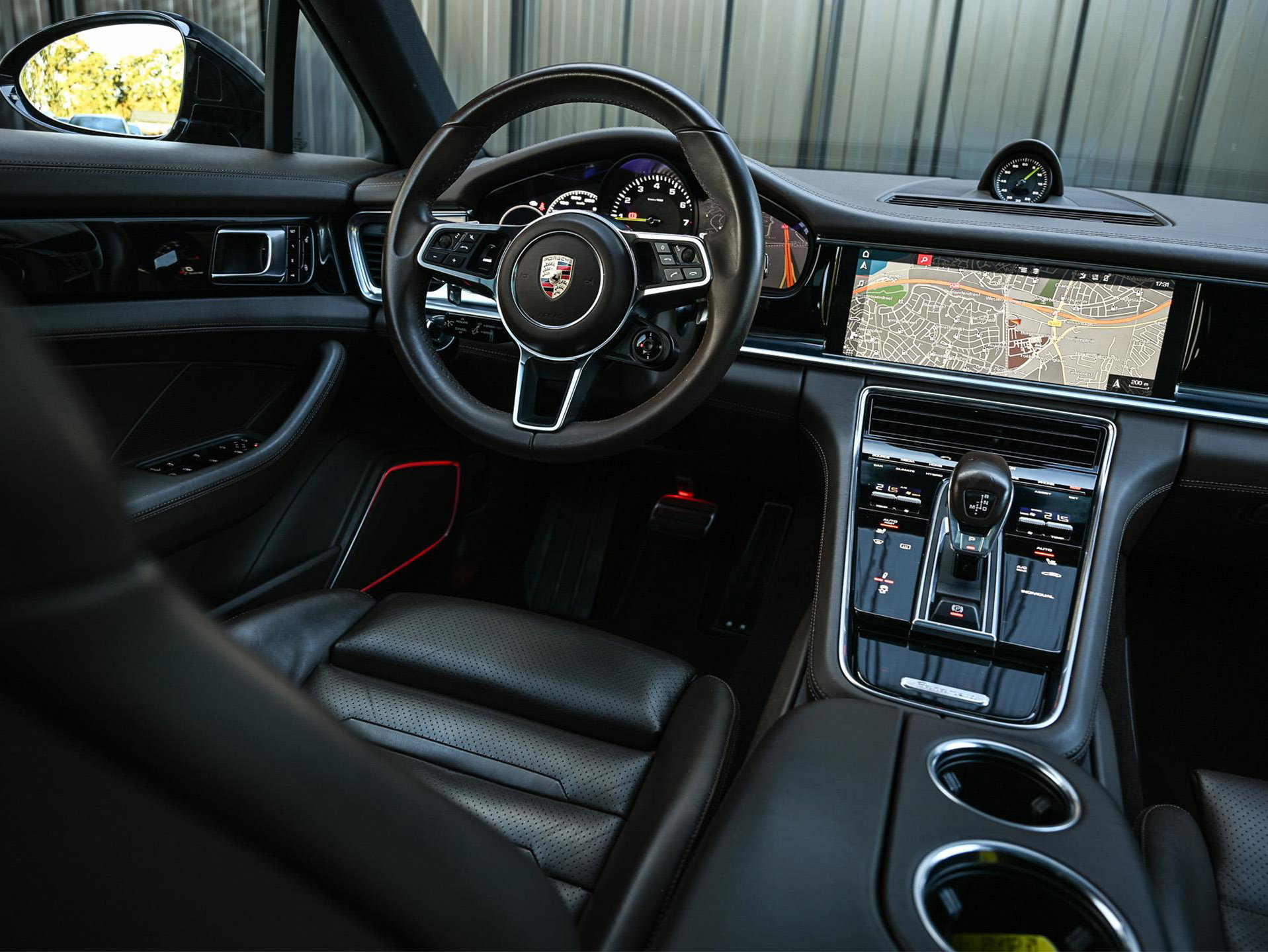 Porsche Panamera - 13