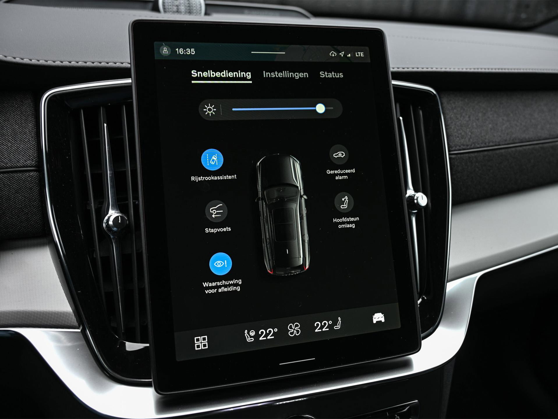 Volvo XC90 - 13