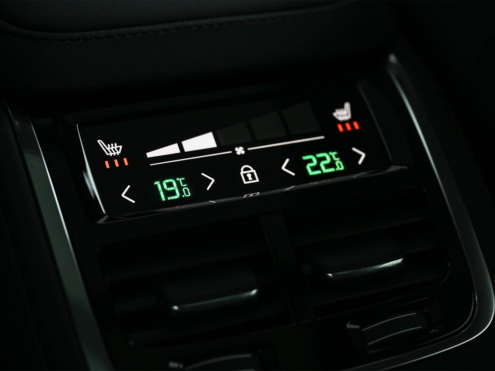 Volvo XC90 - 30