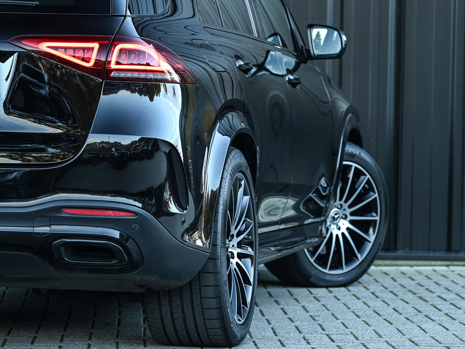 Mercedes-Benz GLE - 33