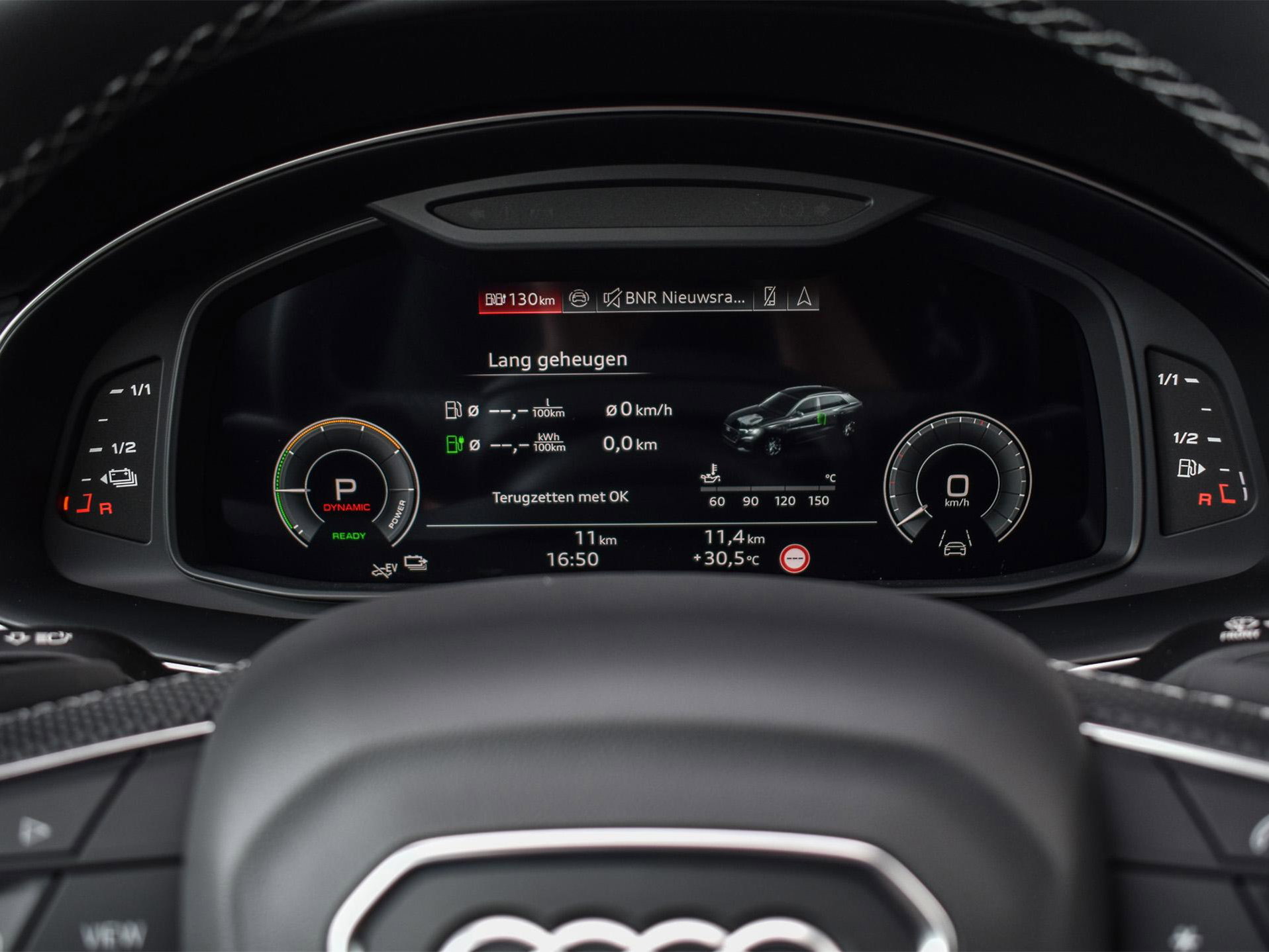 Audi Q8 - 36