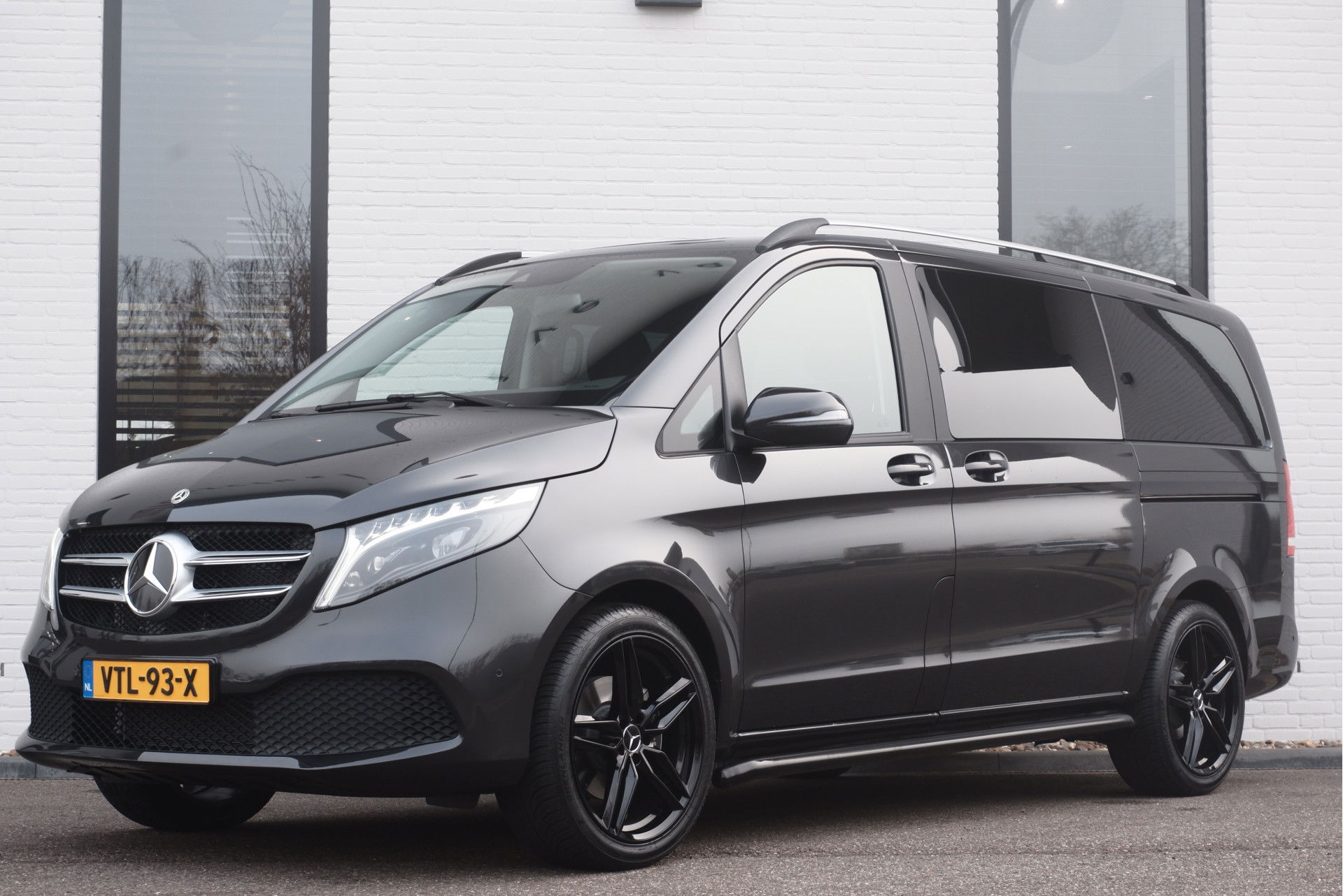 Auto afbeelding: 2