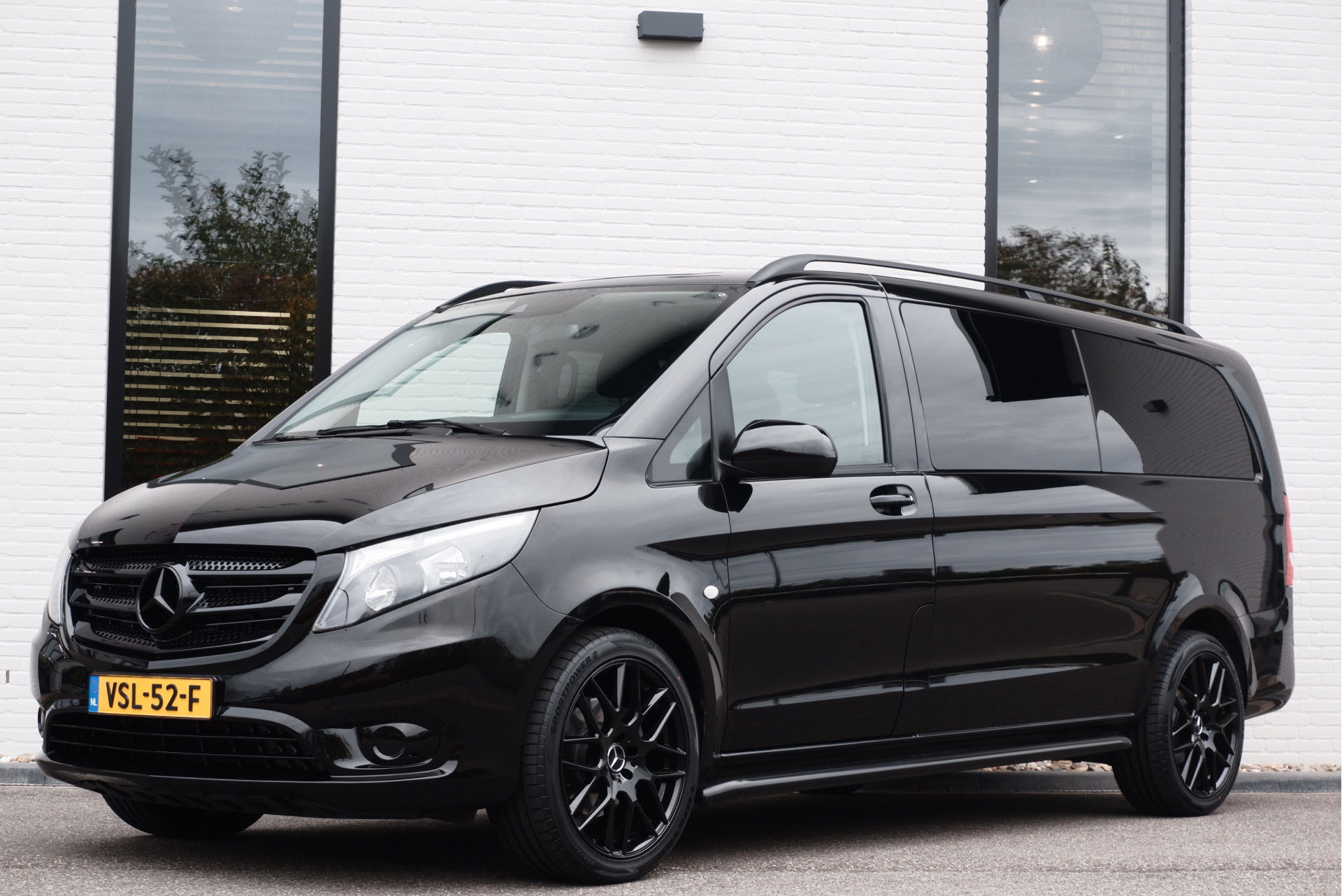 Auto afbeelding: 2