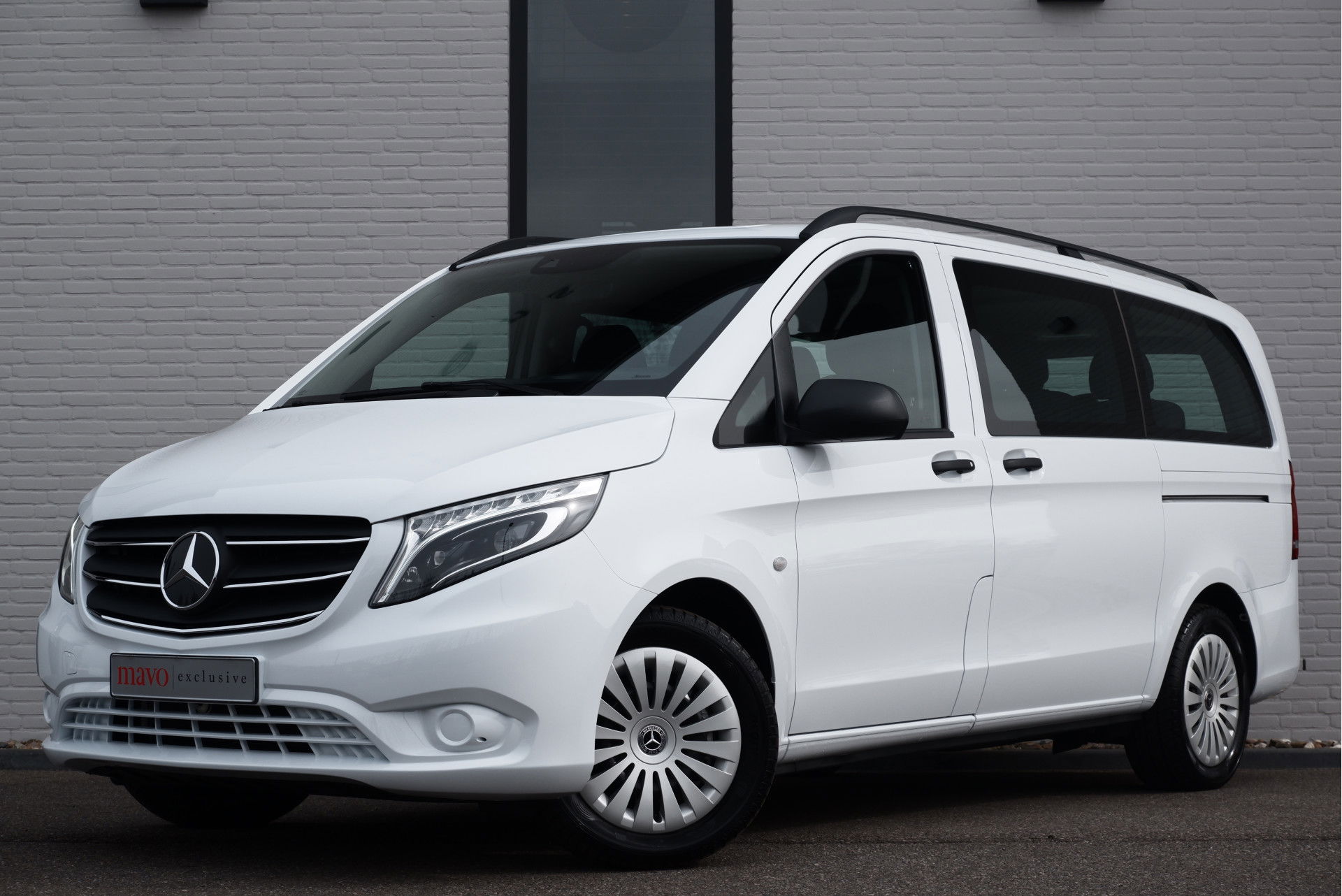 Auto afbeelding: 24