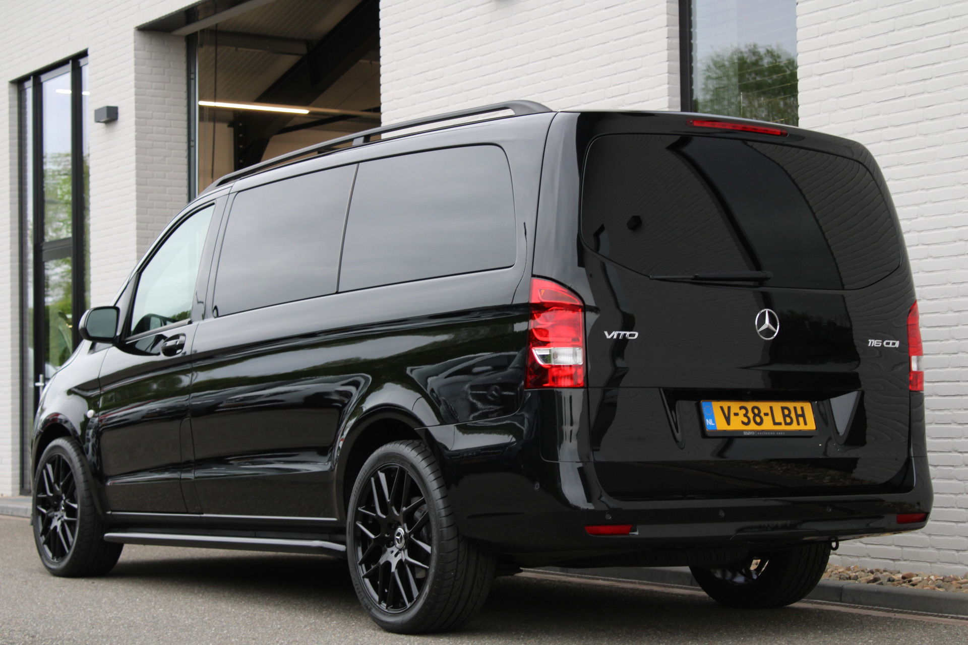 Auto afbeelding: 16