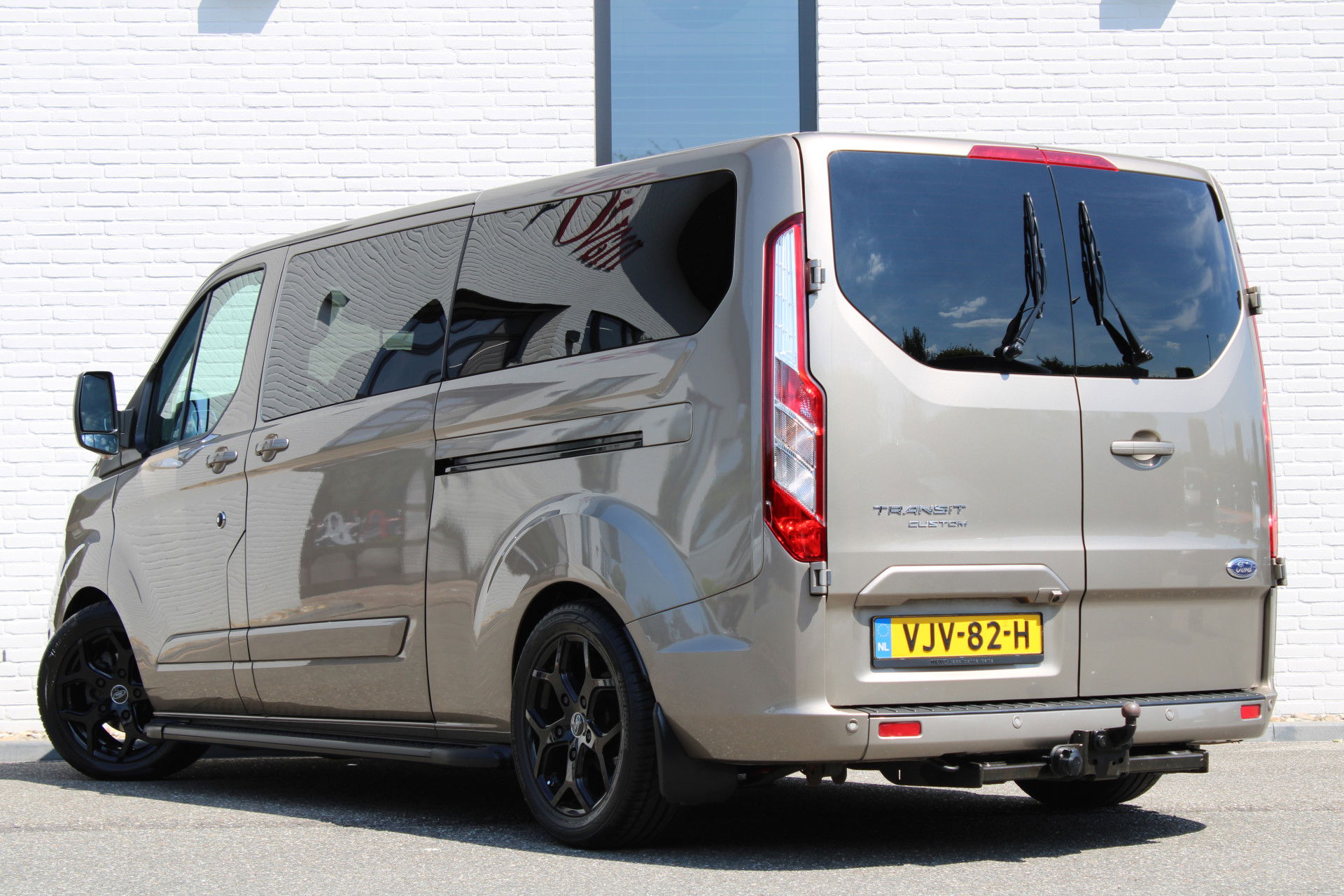 Auto afbeelding: 24