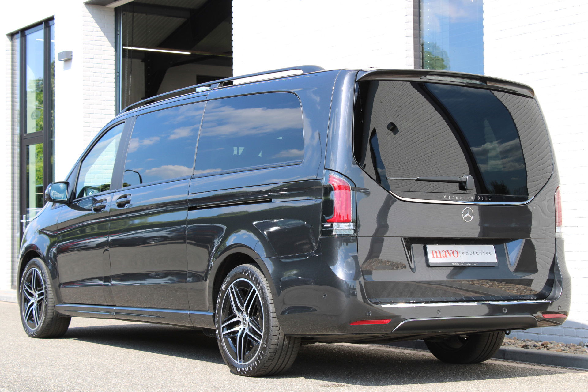 Auto afbeelding: 24