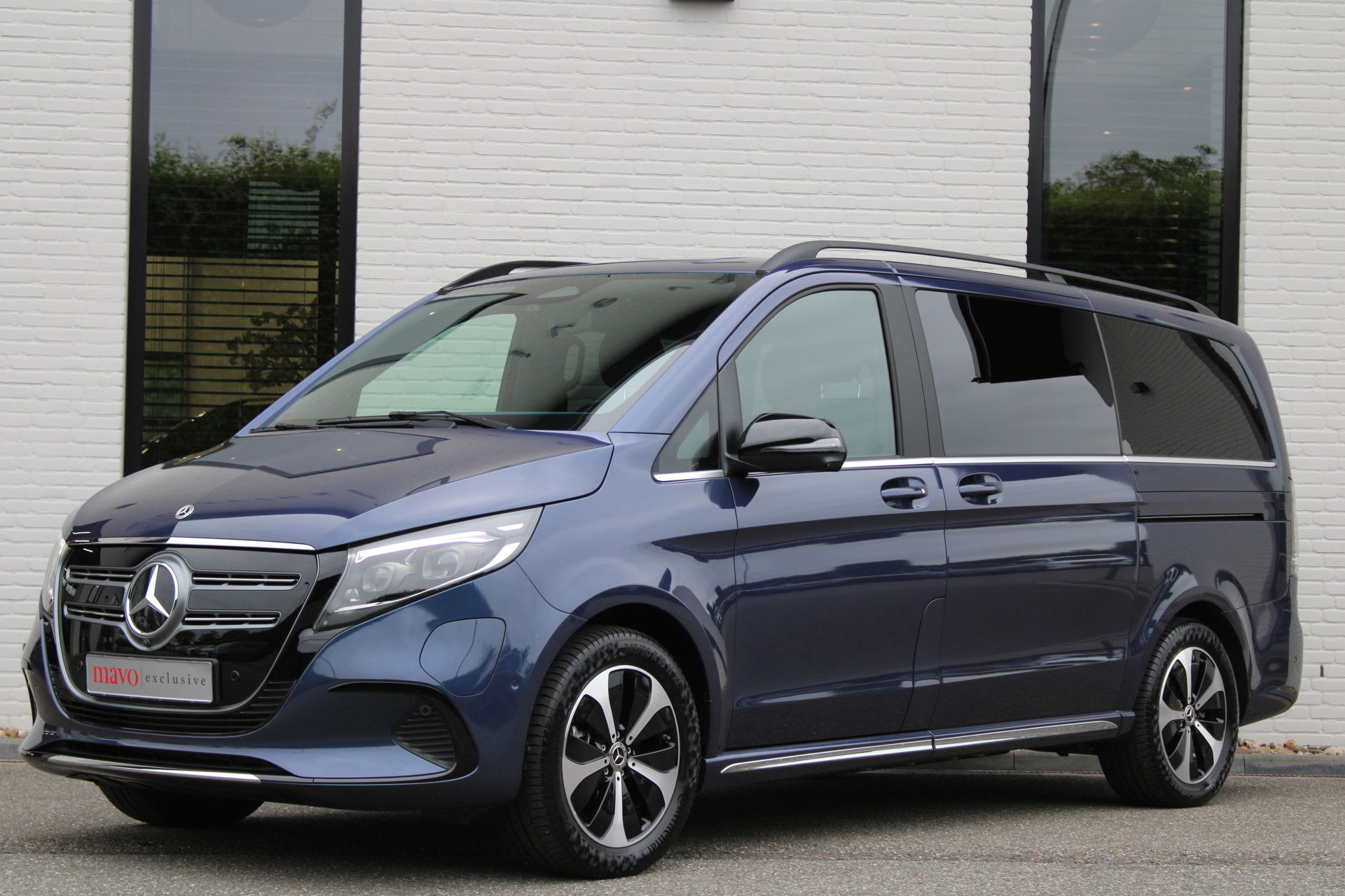 Auto afbeelding: 2