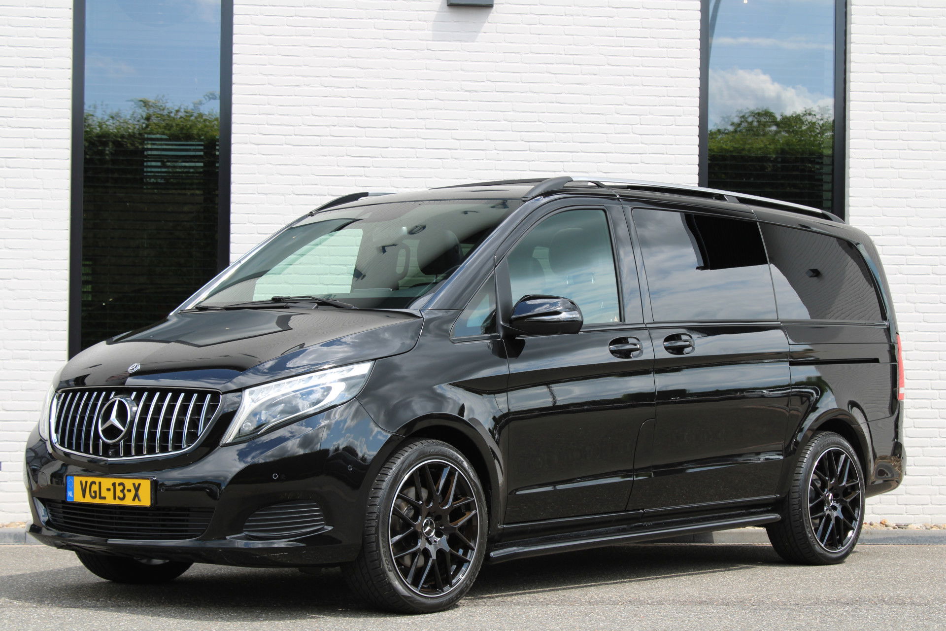 Auto afbeelding: 2