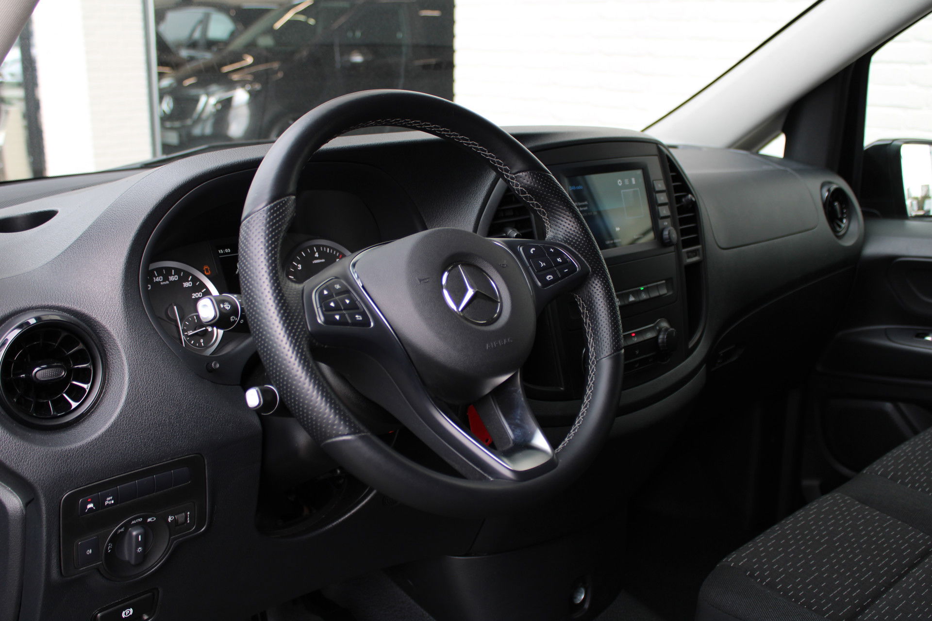 Auto afbeelding: 16