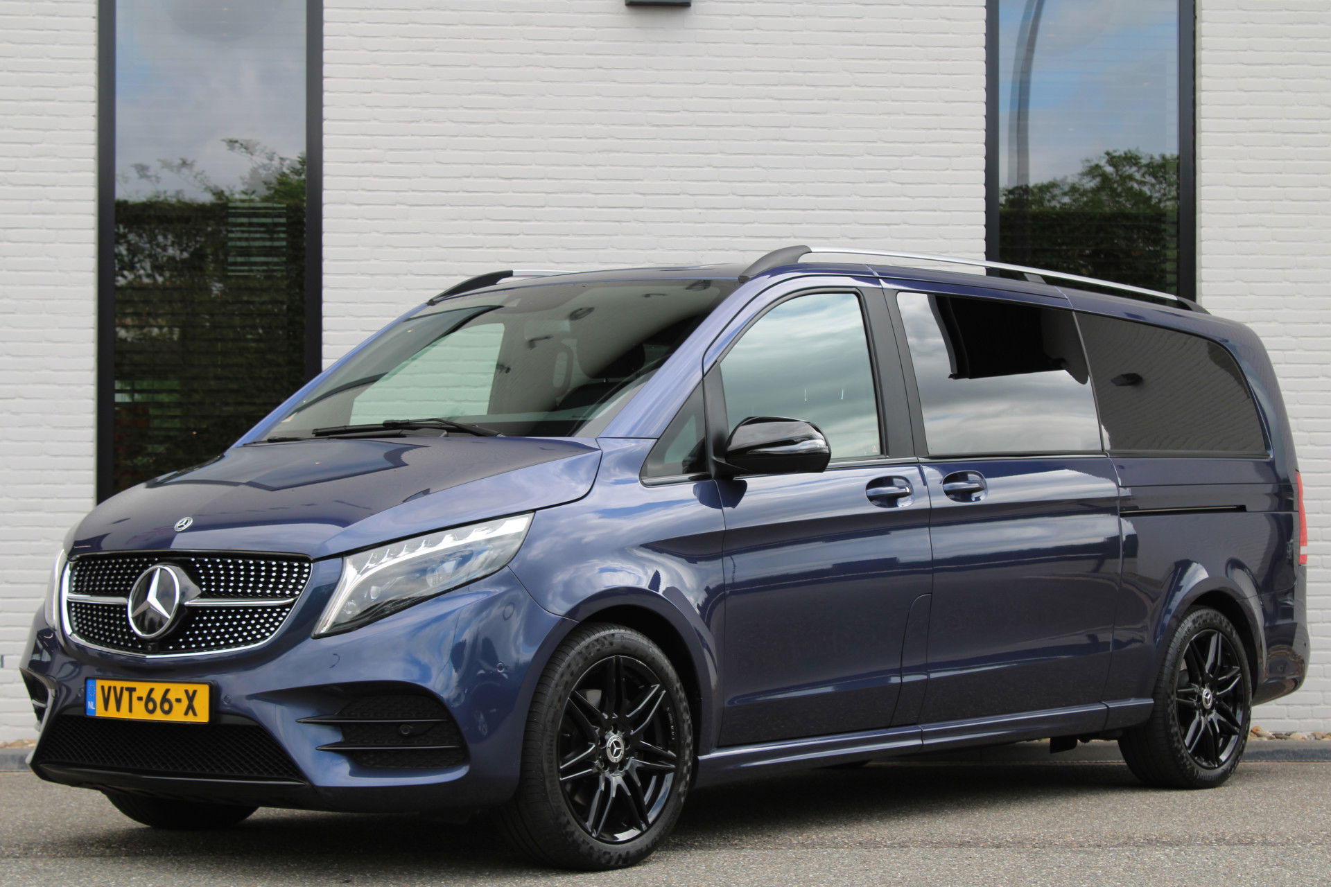 Auto afbeelding: 2
