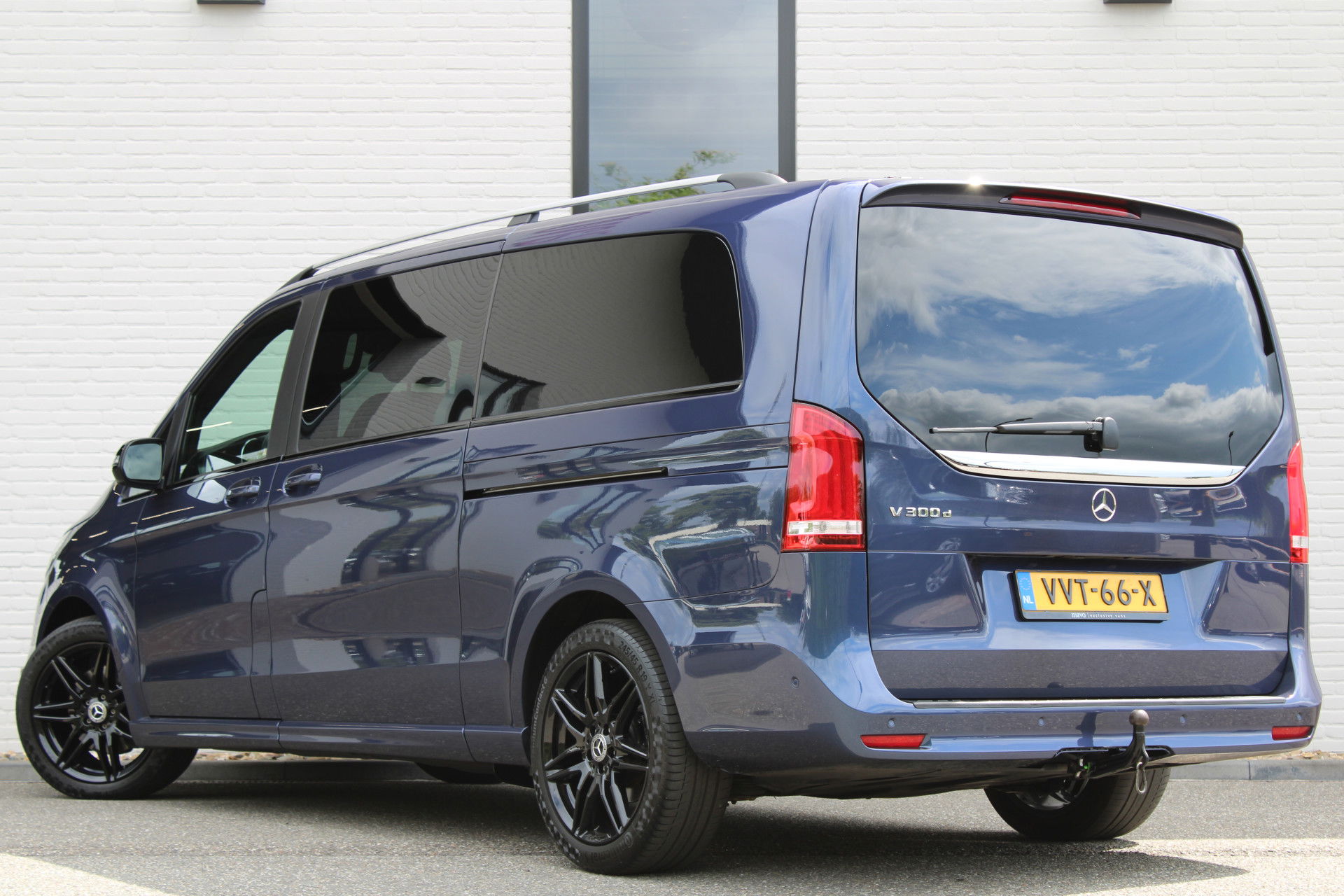 Auto afbeelding: 24
