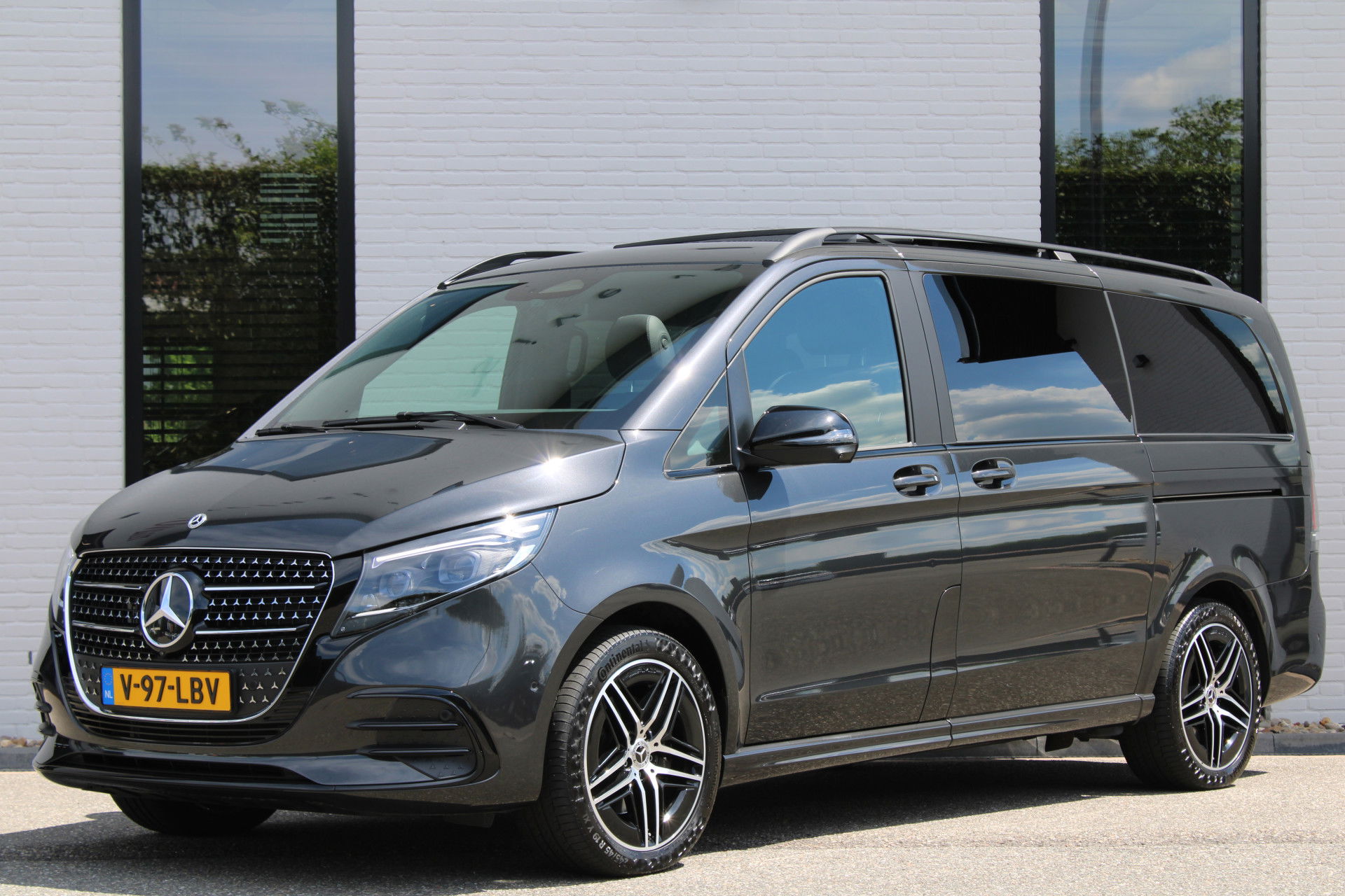 Auto afbeelding: 2