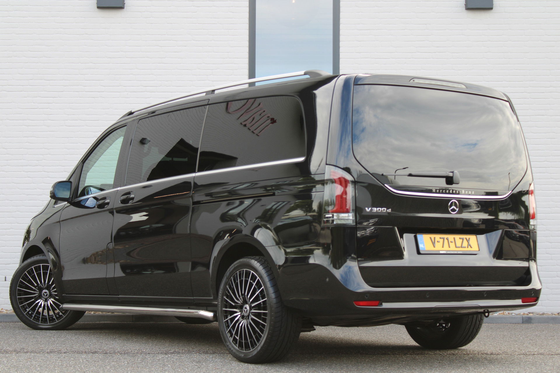 Auto afbeelding: 24