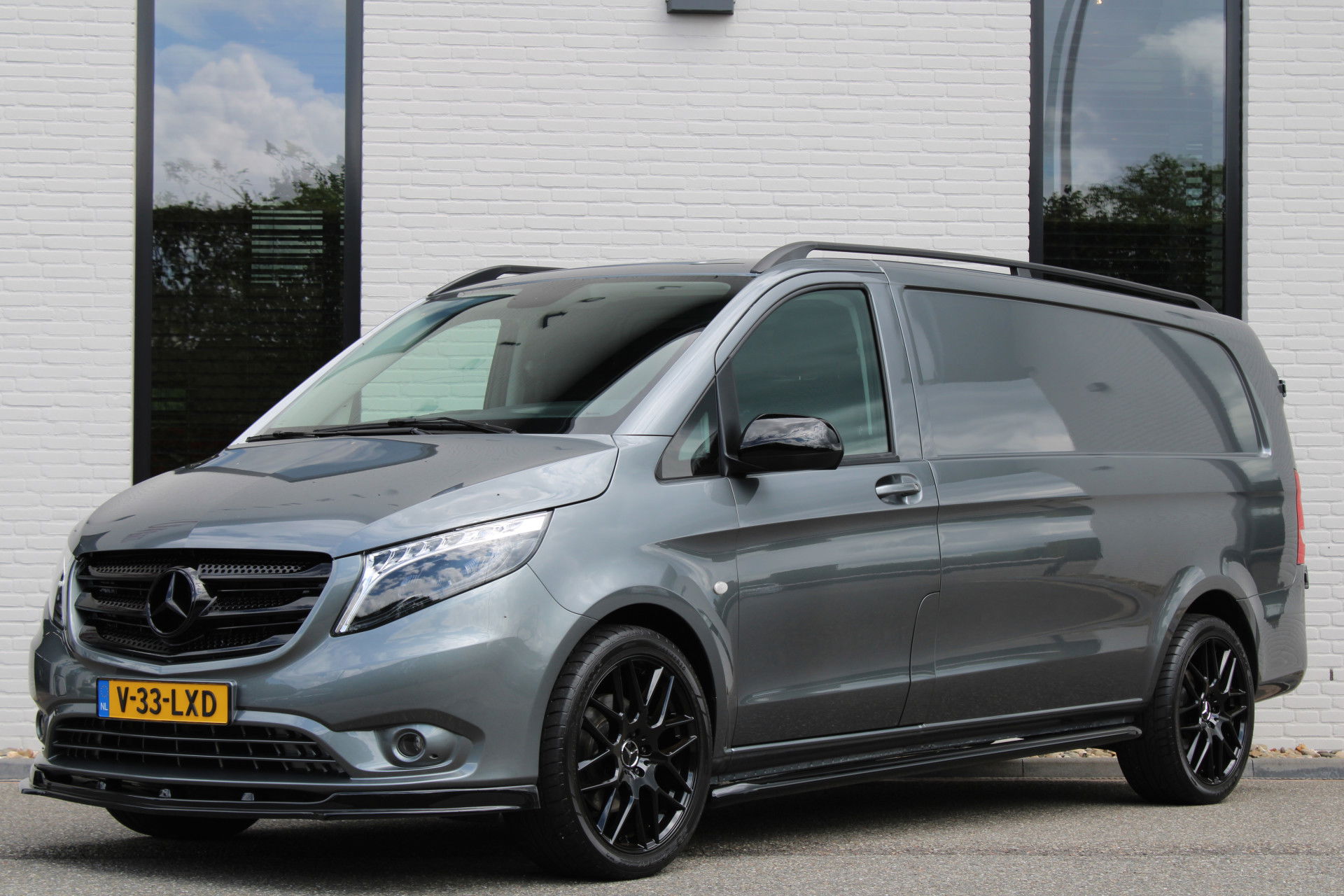 Auto afbeelding: 2