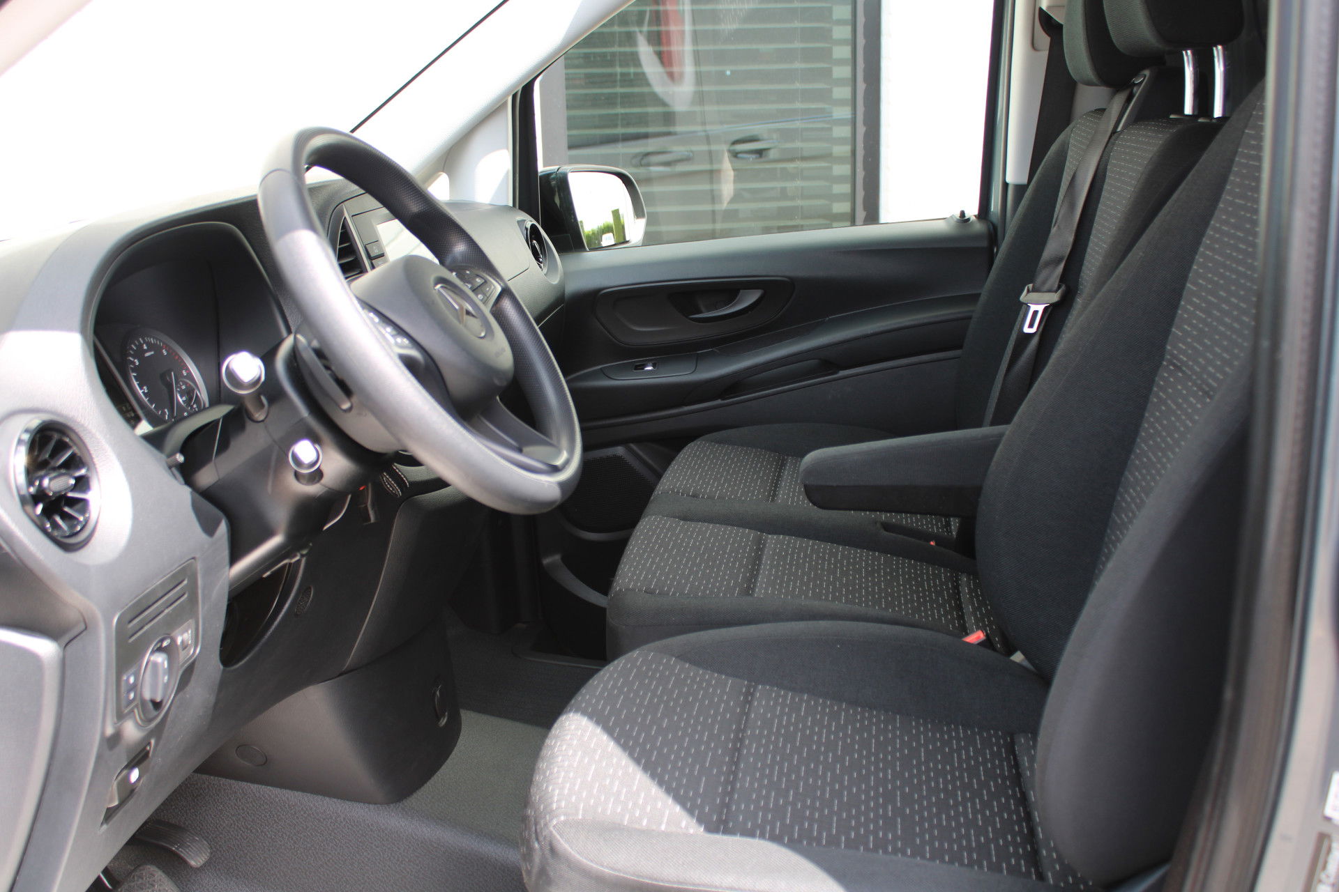 Auto afbeelding: 4