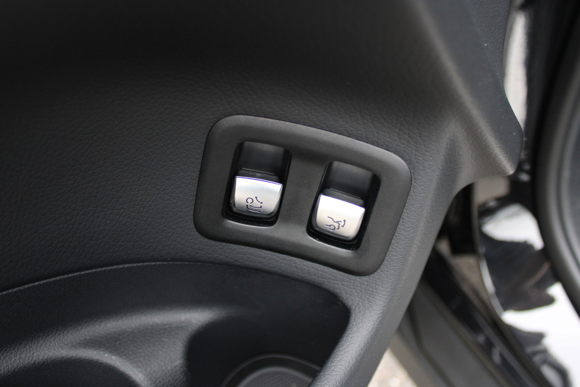Auto afbeelding: 24