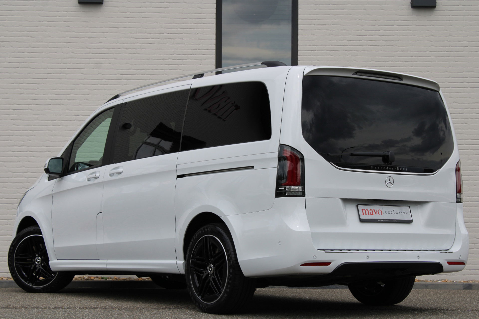 Auto afbeelding: 24