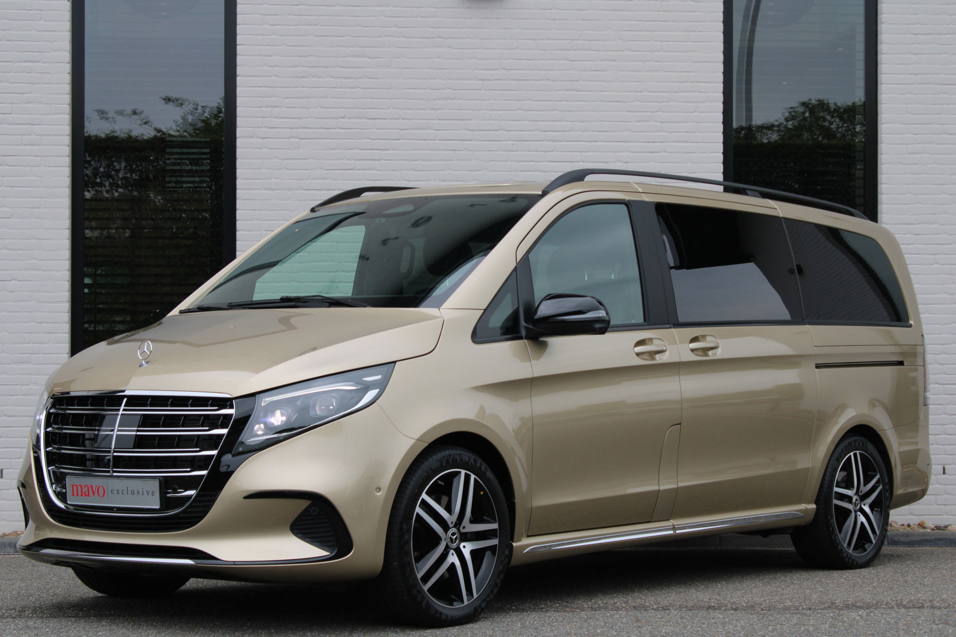 Auto afbeelding: 2