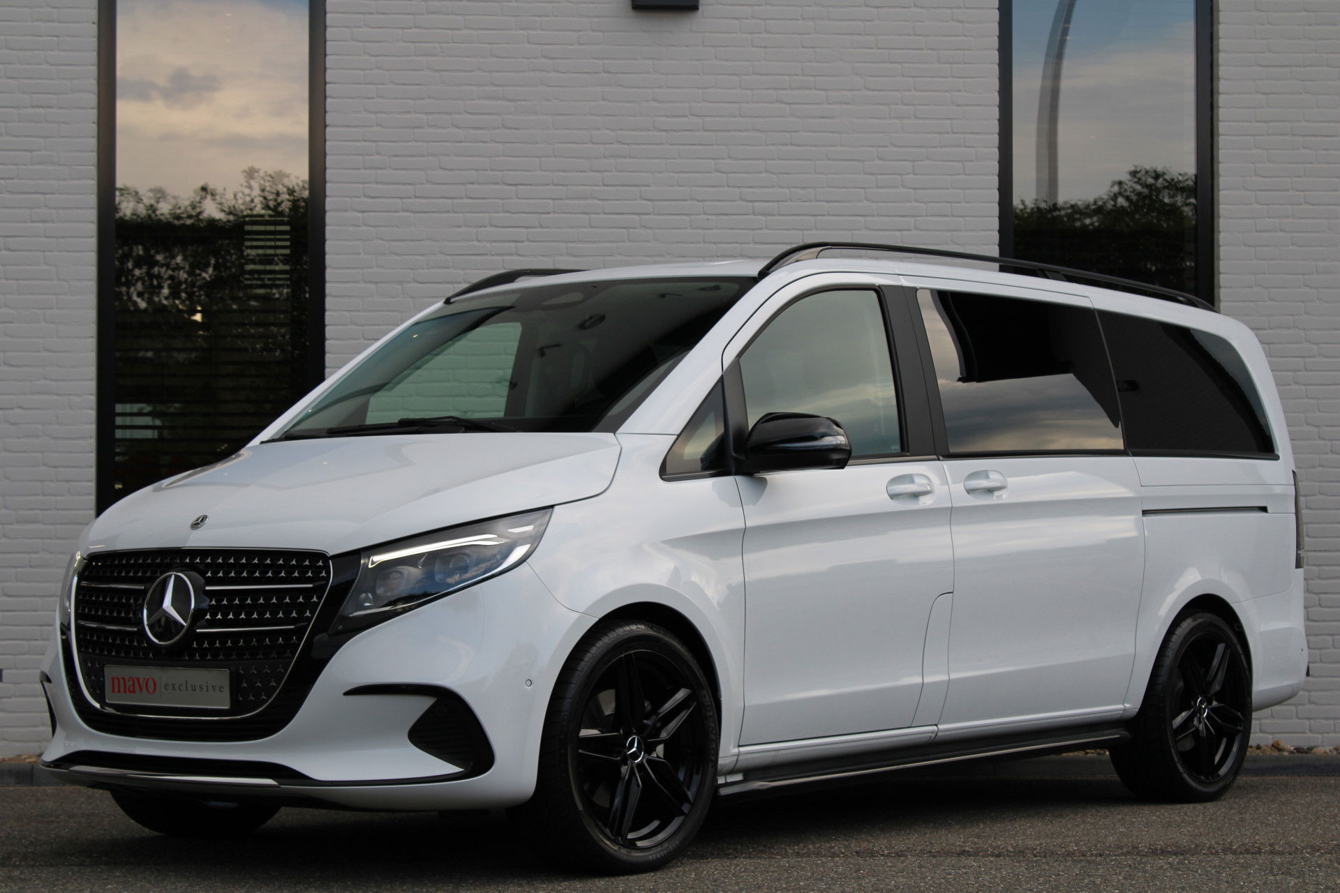 Auto afbeelding: 2