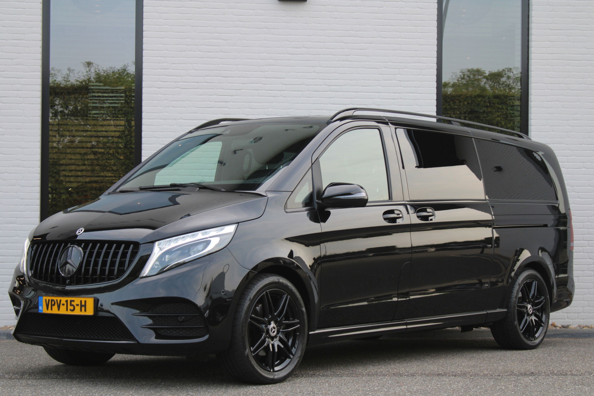 Auto afbeelding: 2