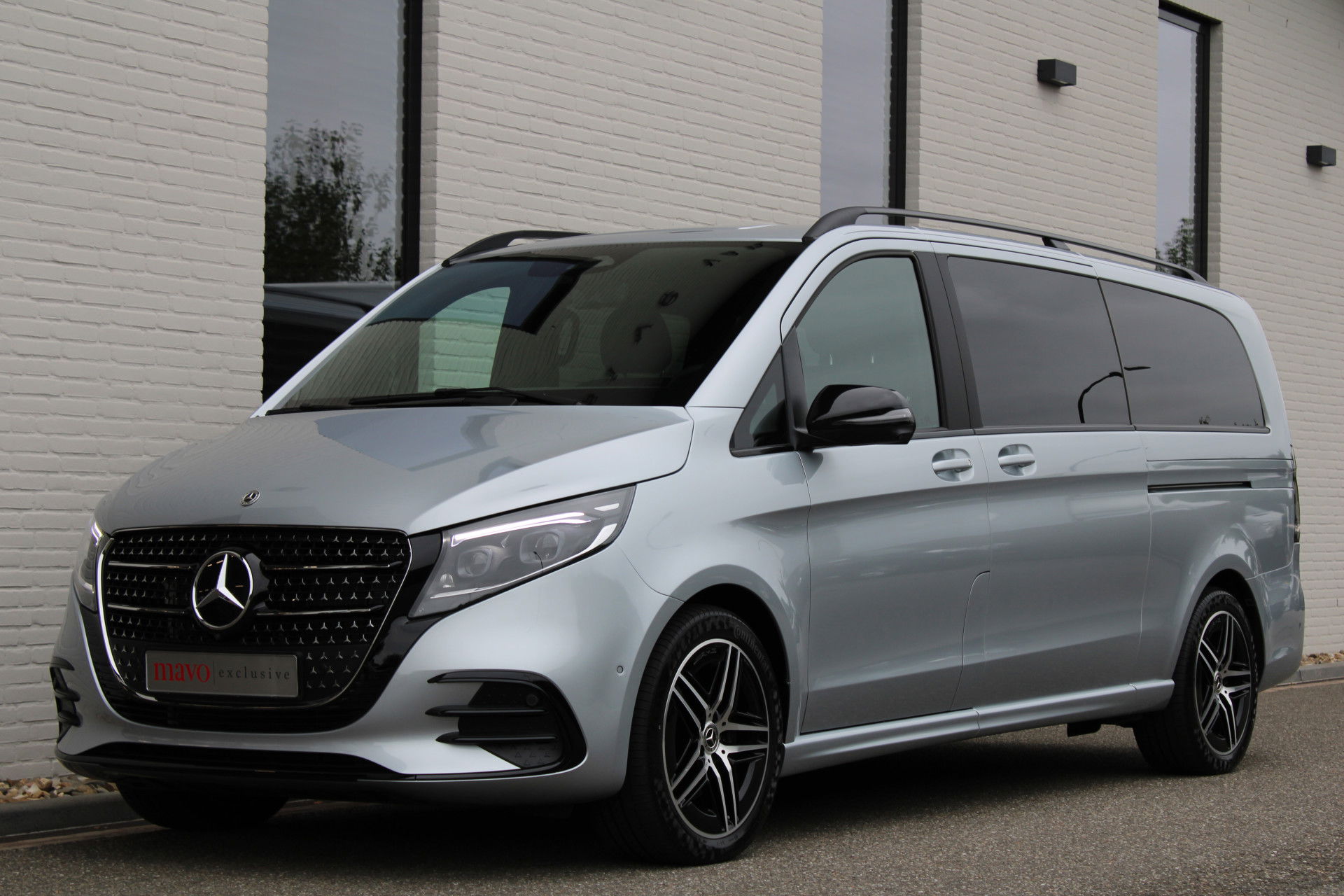 Auto afbeelding: 24