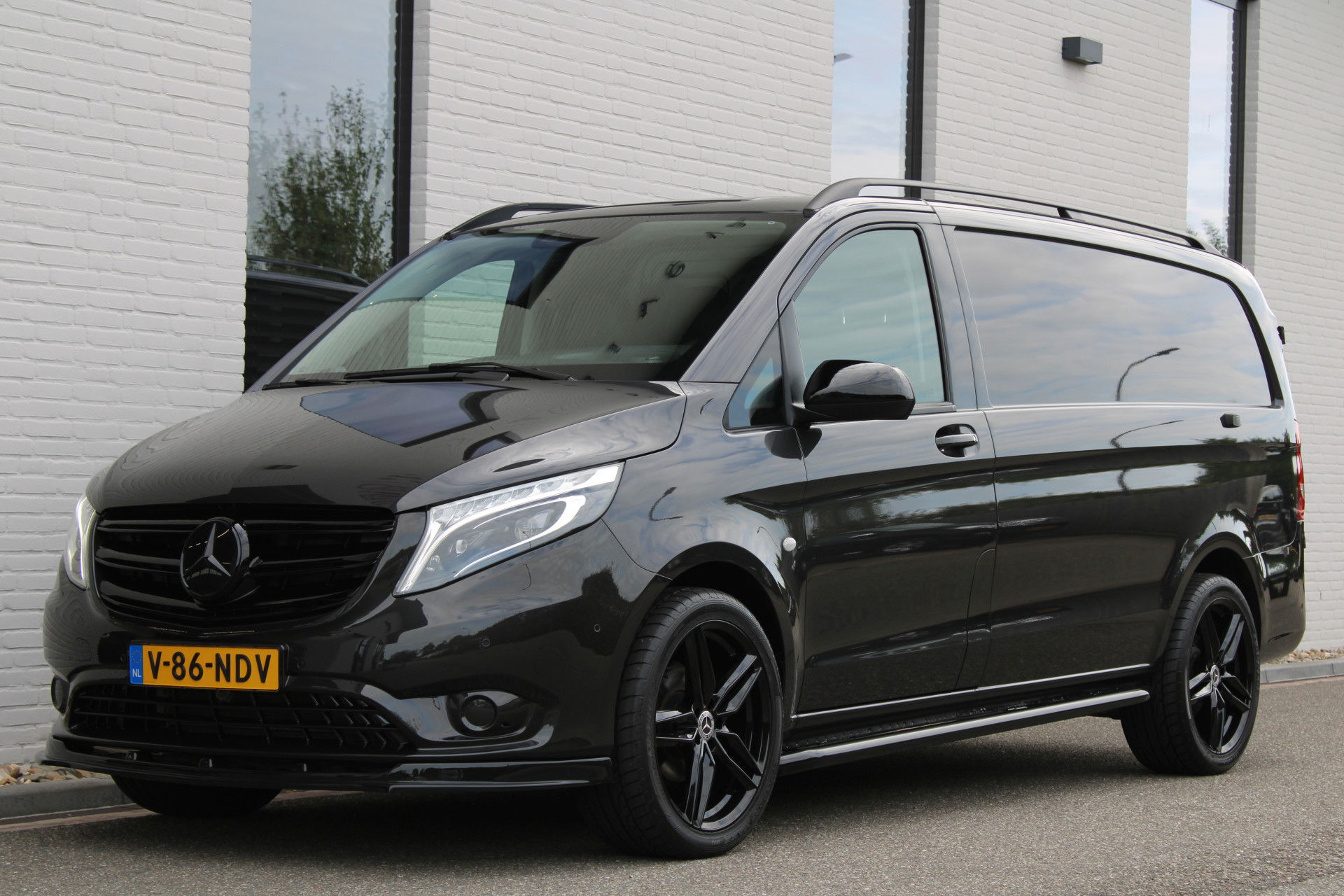 Auto afbeelding: 16