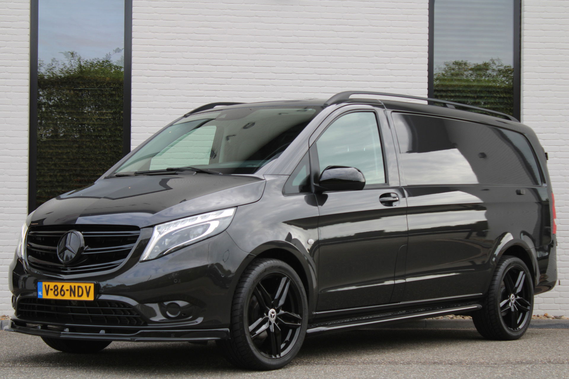 Auto afbeelding: 2