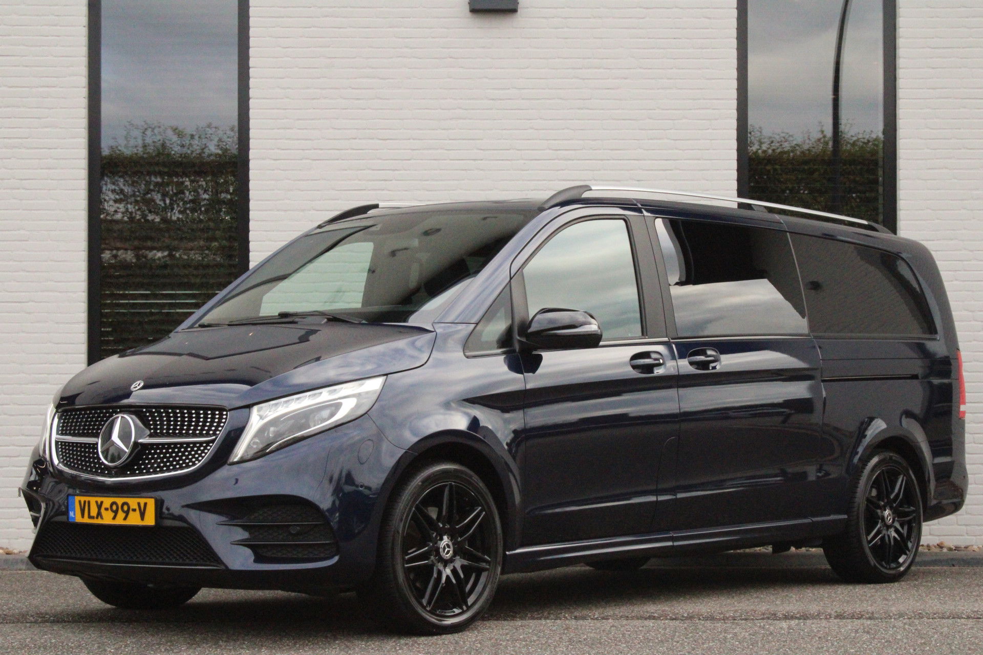 Auto afbeelding: 2