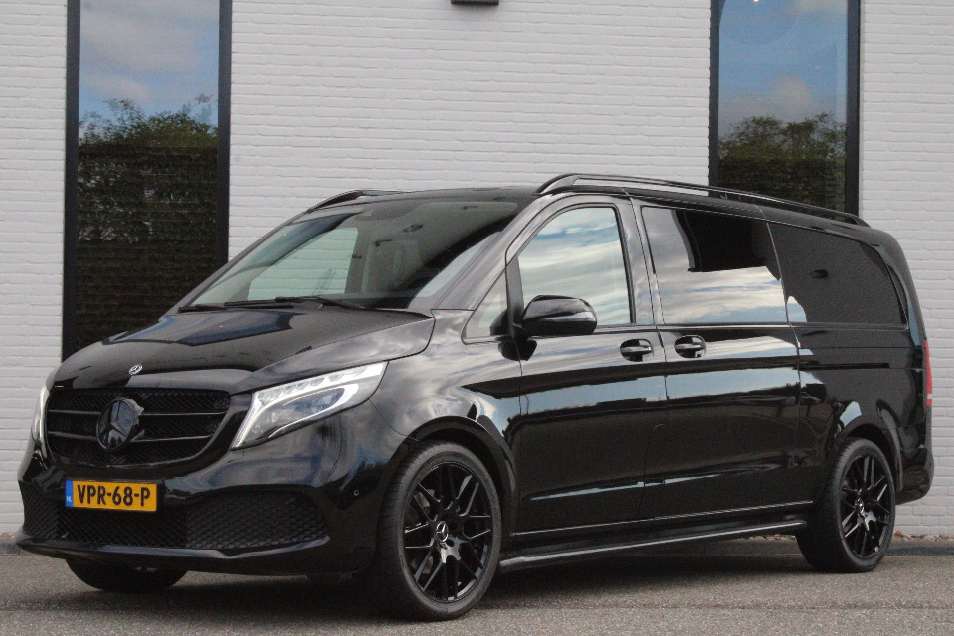 Auto afbeelding: 2