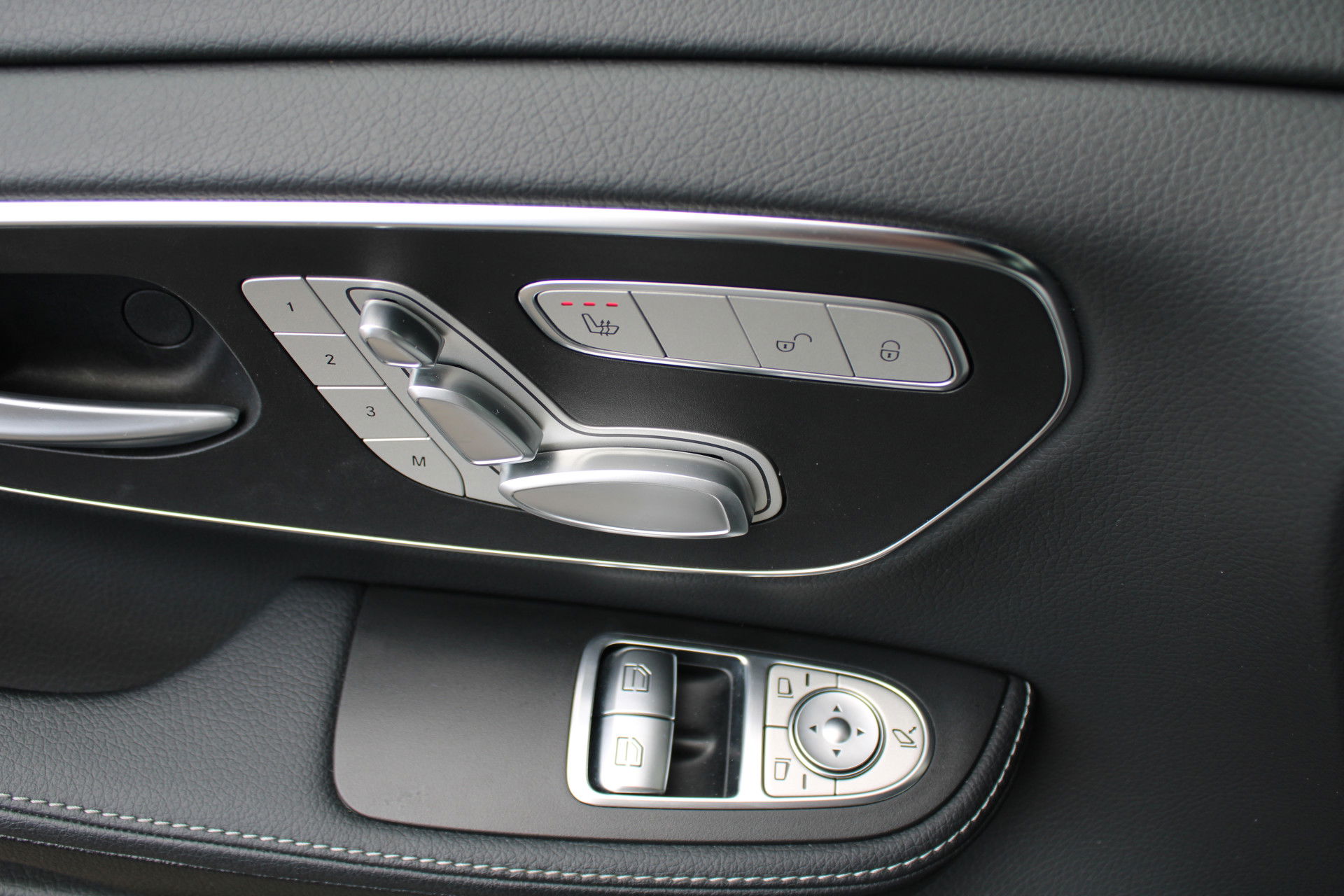 Auto afbeelding: 4