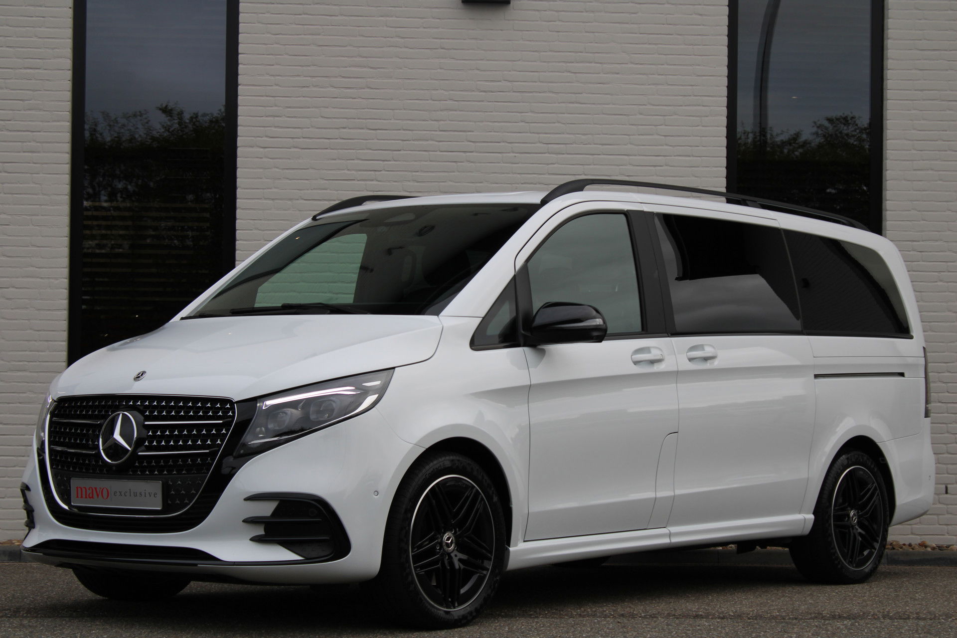Auto afbeelding: 2