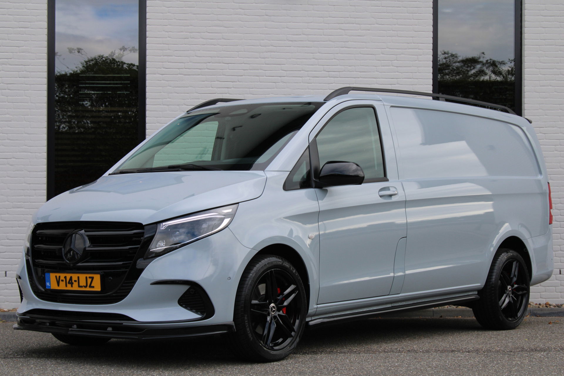 Auto afbeelding: 2