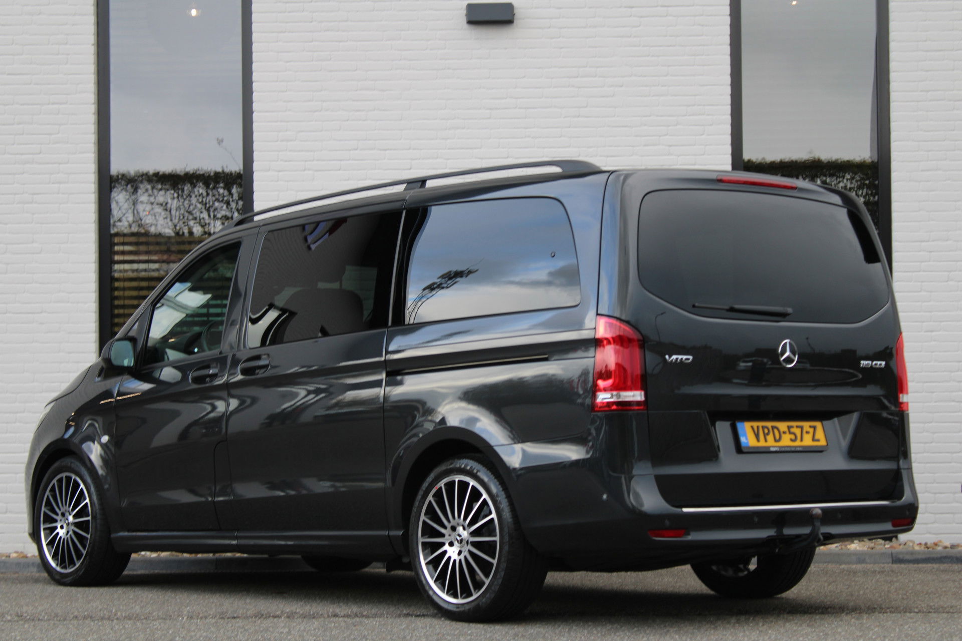 Auto afbeelding: 10
