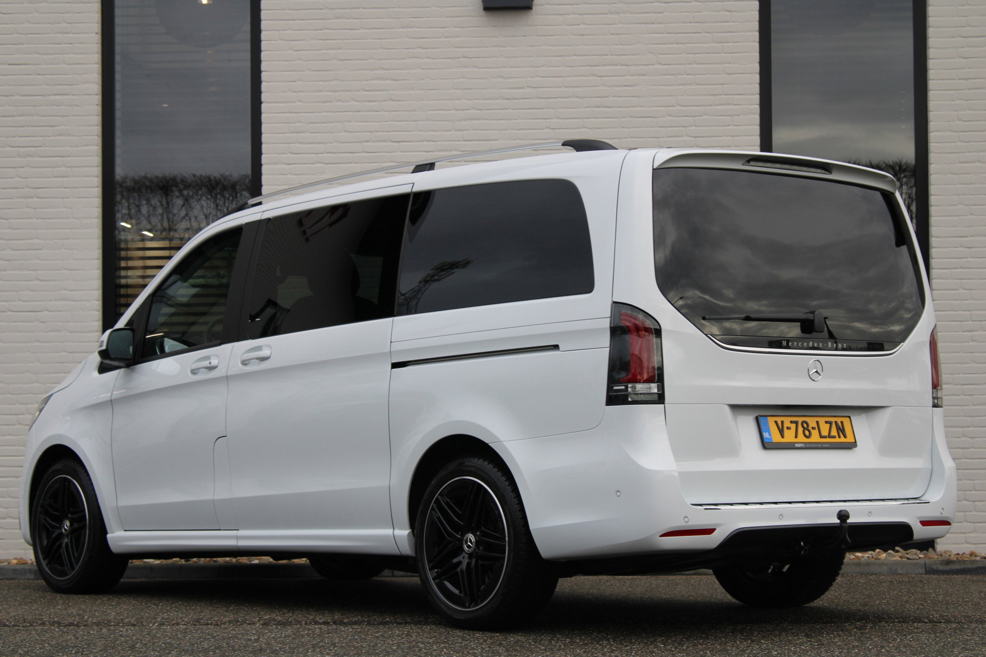 Auto afbeelding: 10