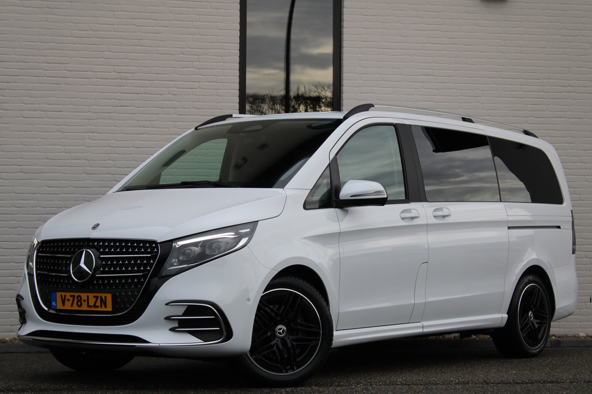 Auto afbeelding: 28